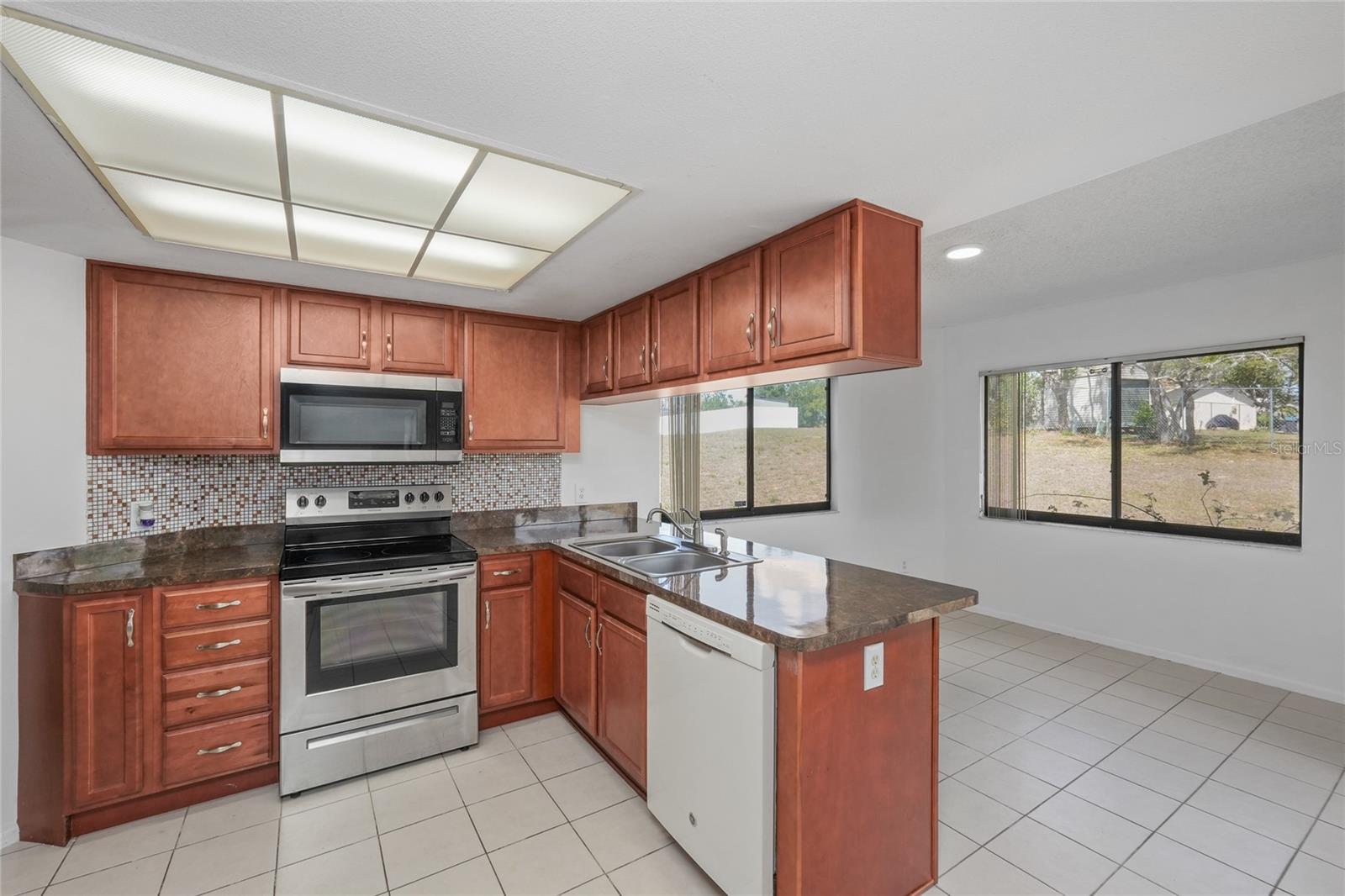 Image 13 of 35 For 13143 Lawrence Street