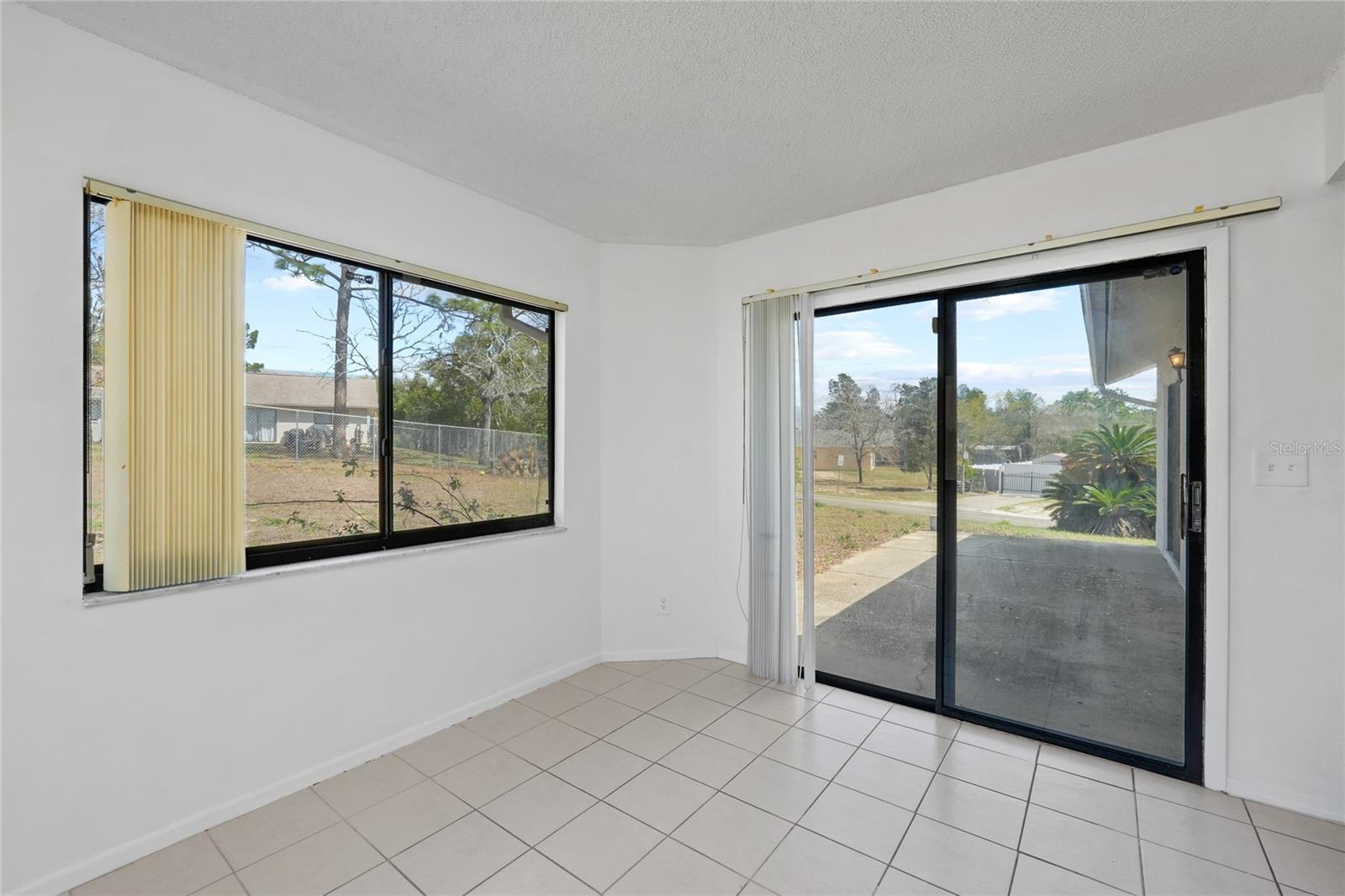 Image 19 of 35 For 13143 Lawrence Street