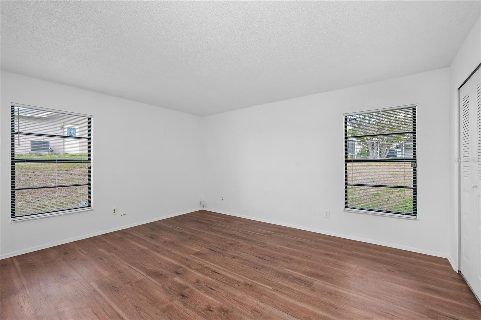 Image 22 of 35 For 13143 Lawrence Street