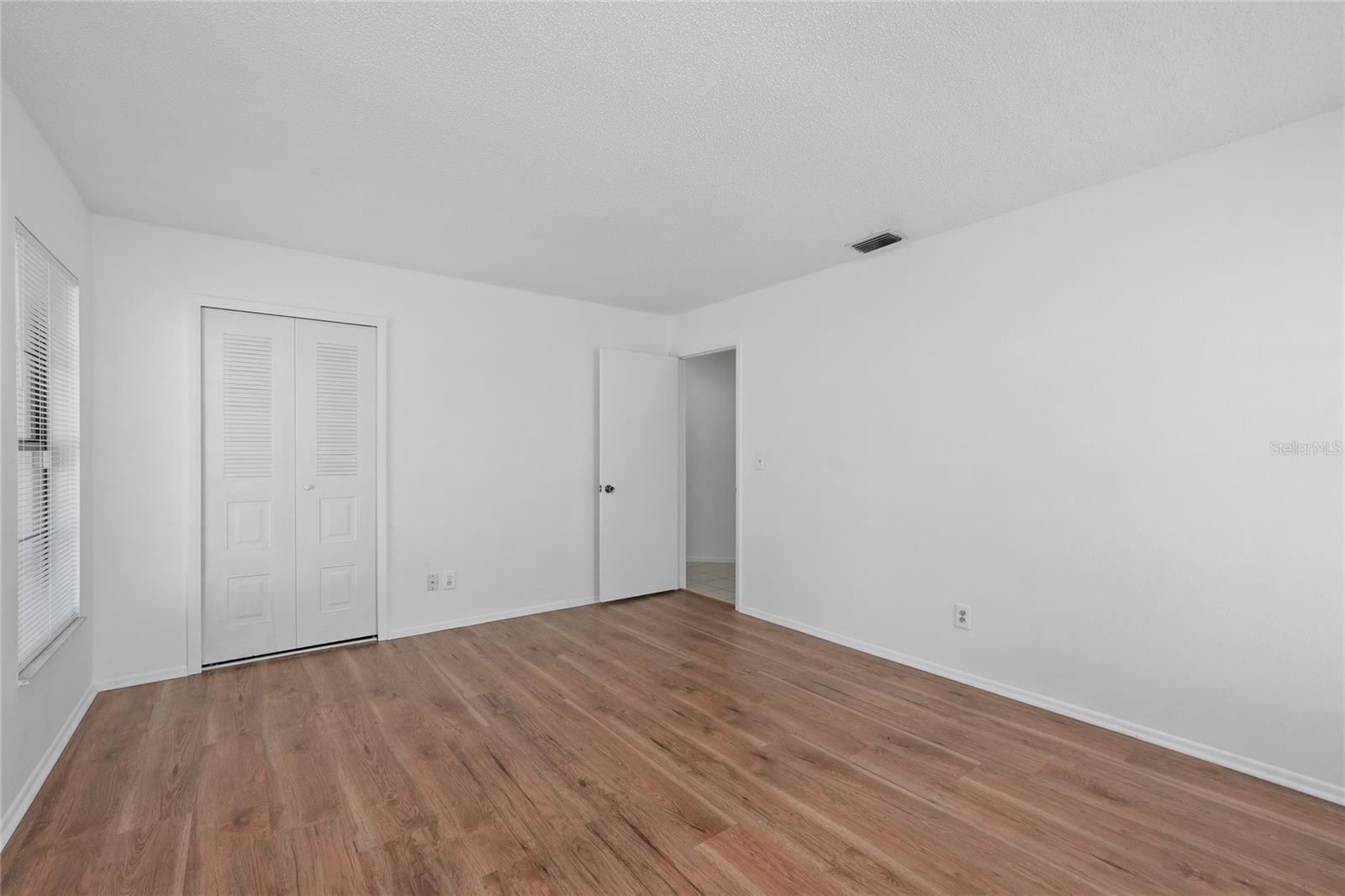 Image 28 of 35 For 13143 Lawrence Street