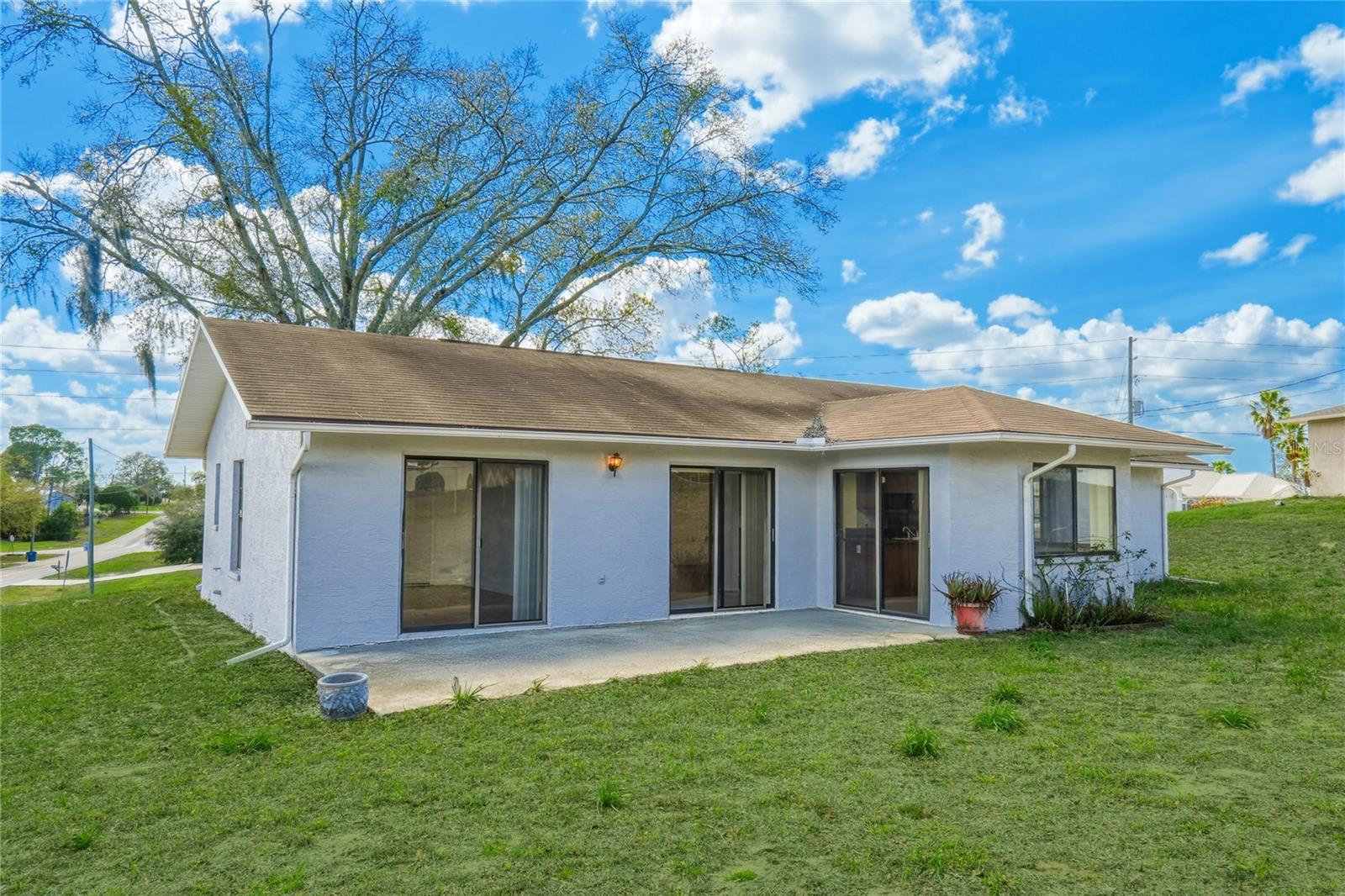 Image 4 of 35 For 13143 Lawrence Street