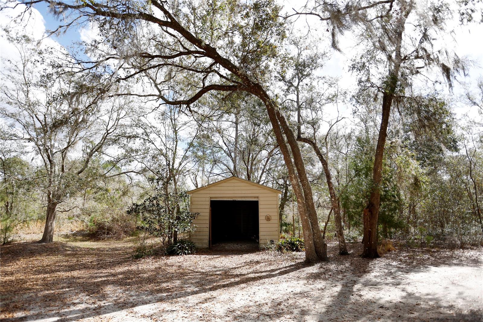 Image 35 of 54 For 23305 June Bug Trail