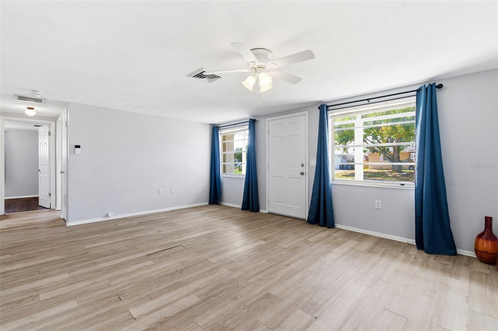 Image 10 of 70 For 5203 Manor Drive