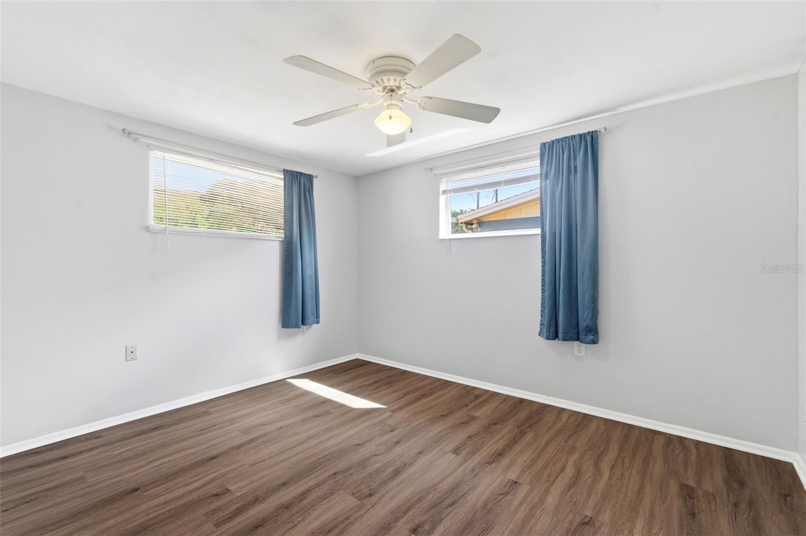 Image 27 of 70 For 5203 Manor Drive