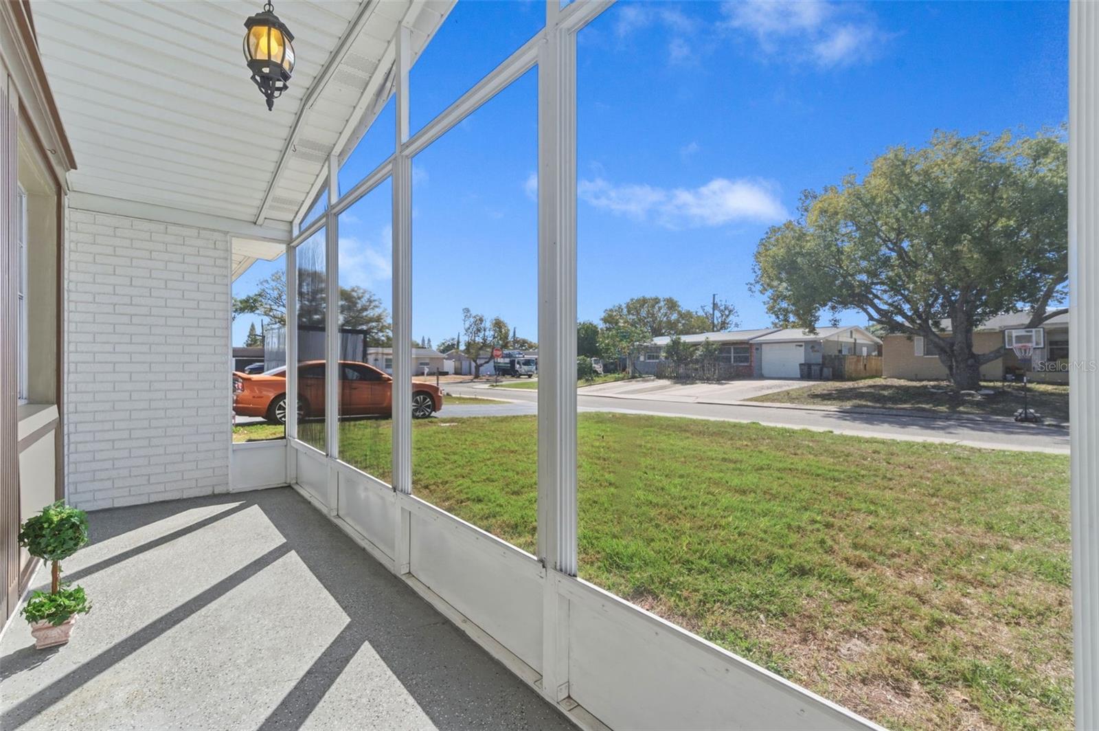 Image 5 of 70 For 5203 Manor Drive