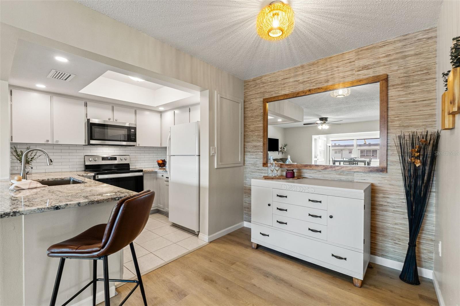 Image 11 of 31 For 5111 Amulet Drive 202