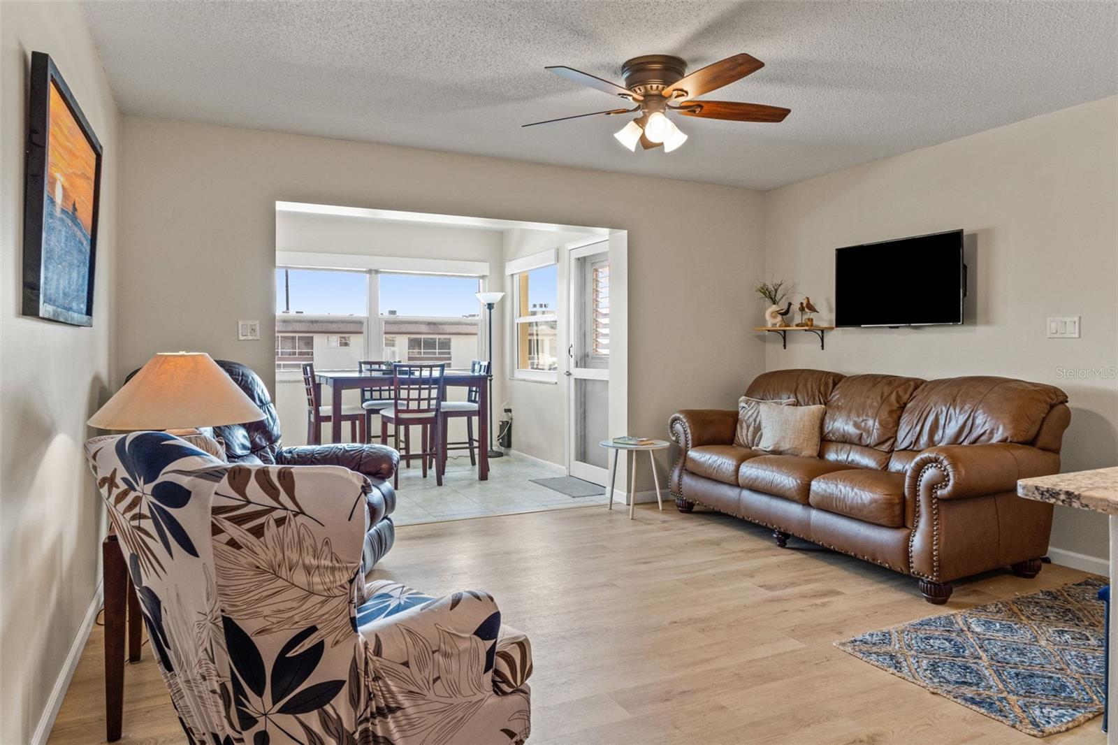 Image 17 of 31 For 5111 Amulet Drive 202