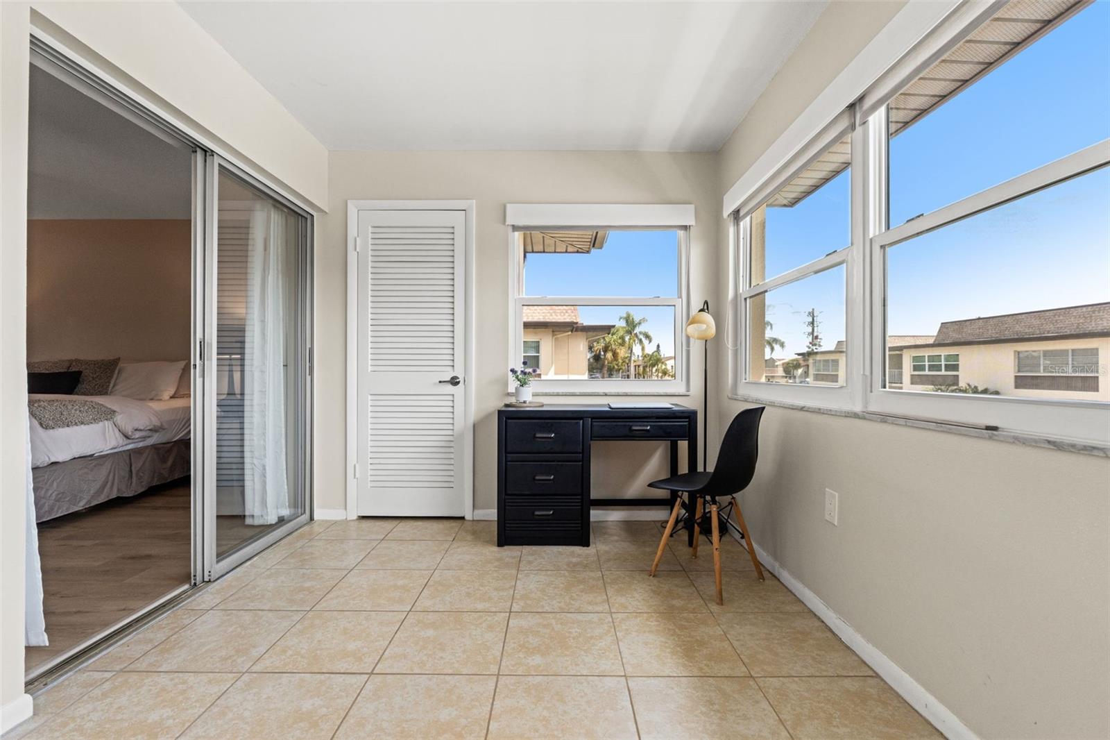 Image 20 of 31 For 5111 Amulet Drive 202