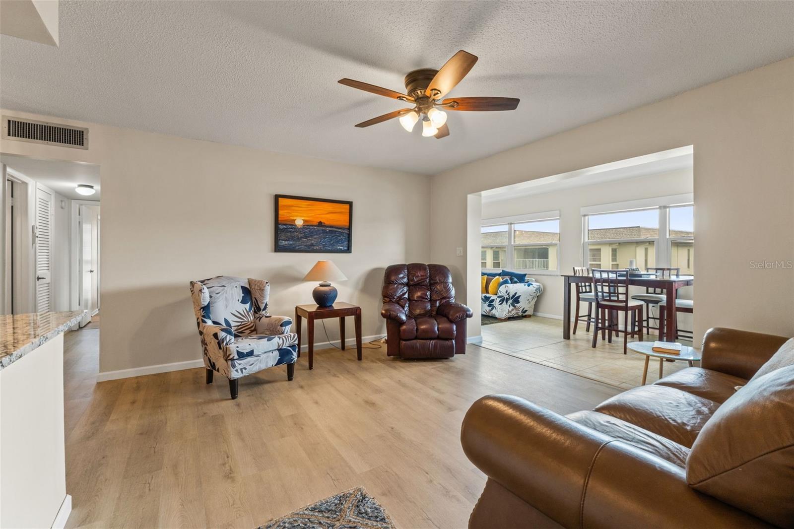 Image 27 of 31 For 5111 Amulet Drive 202