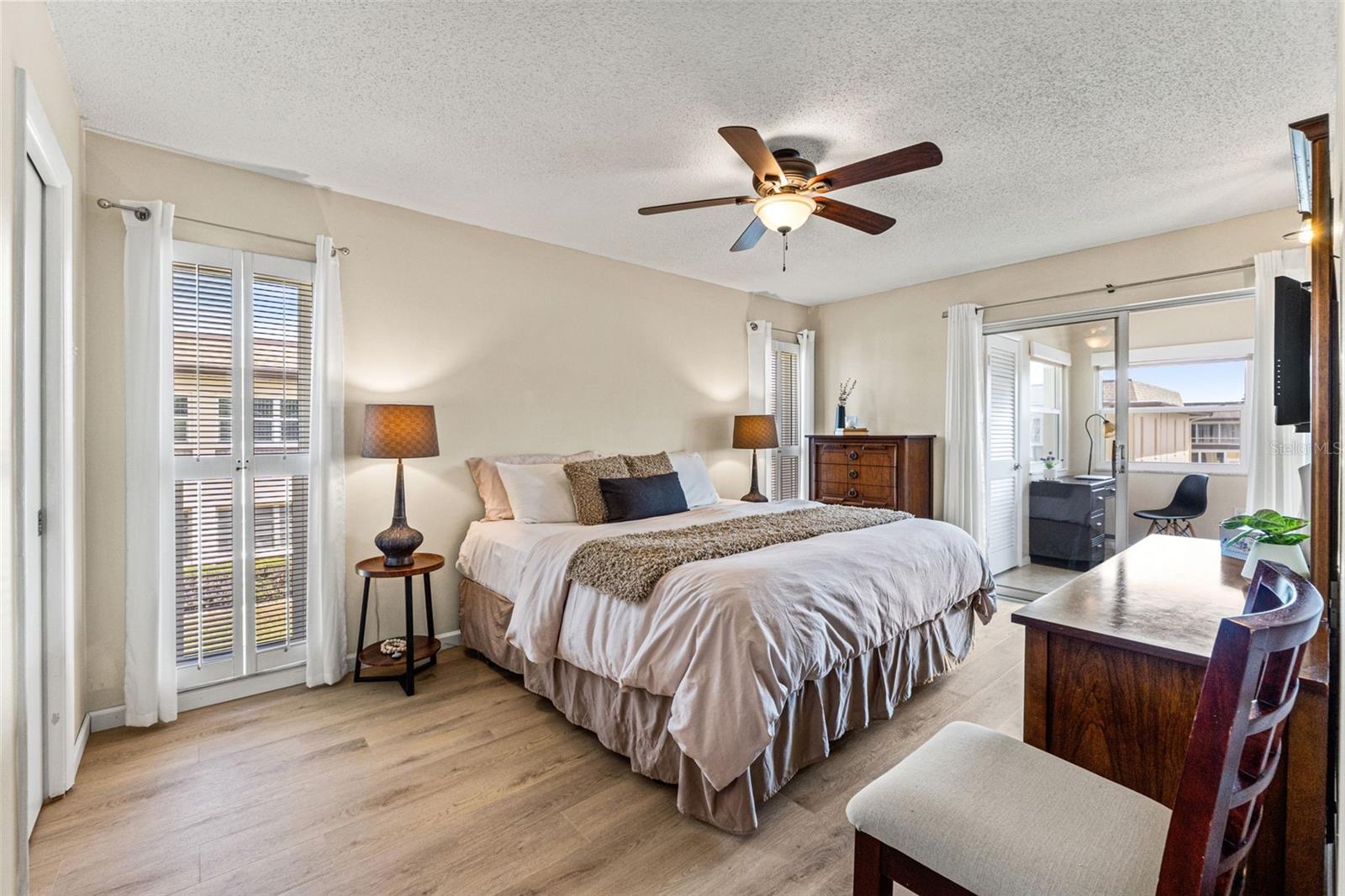 Image 4 of 31 For 5111 Amulet Drive 202