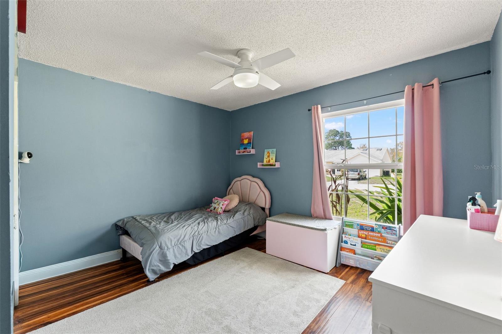 Listing photo id 20 for 4128 Foxboro Drive