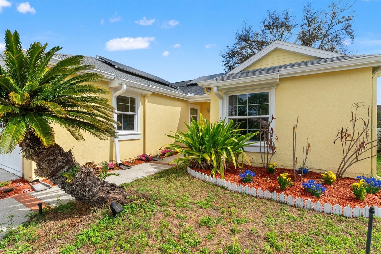 Listing photo id 4 for 4128 Foxboro Drive