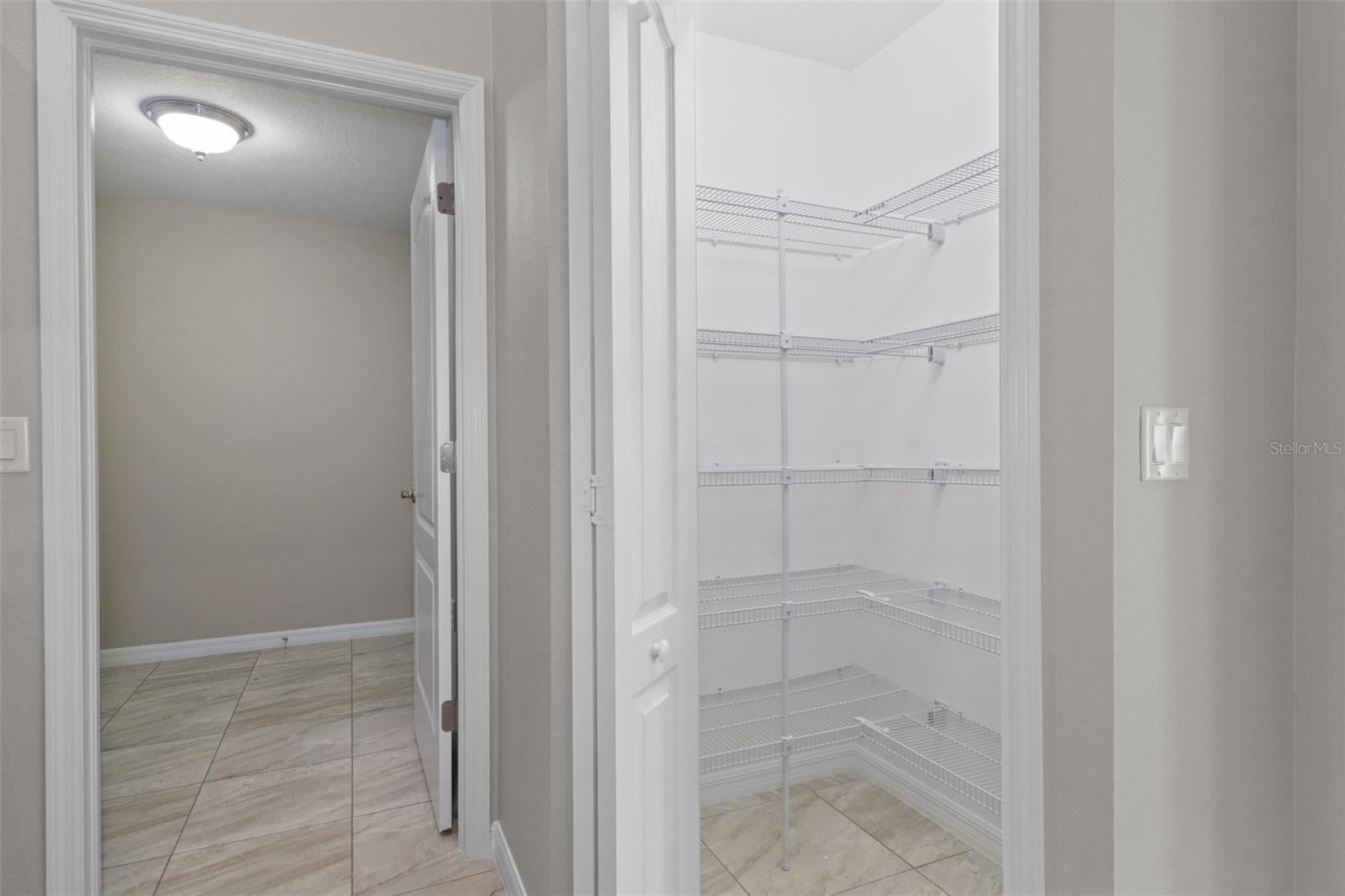 Image 38 of 48 For 17 Hawthorne Court