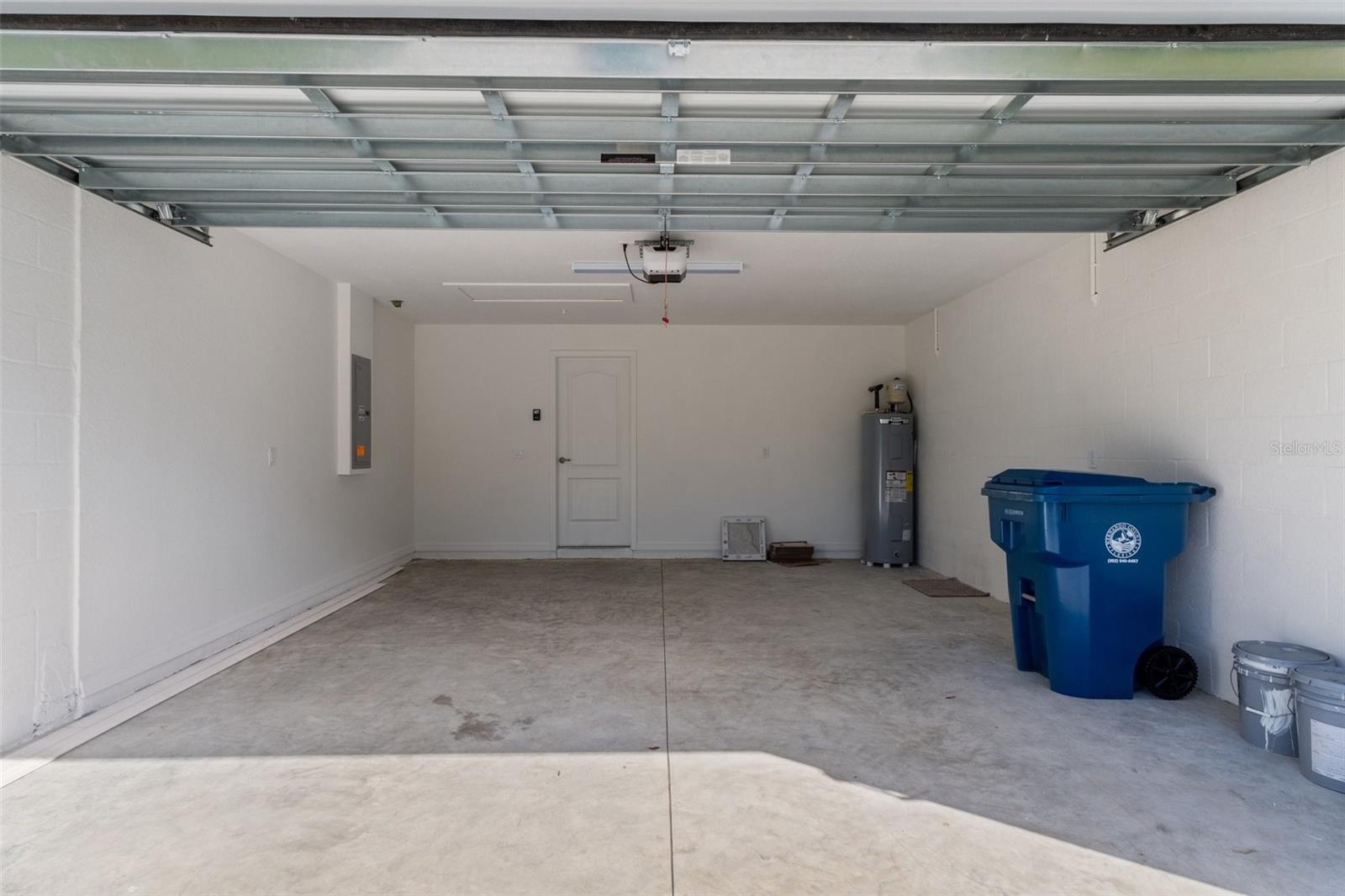 Image 47 of 48 For 17 Hawthorne Court