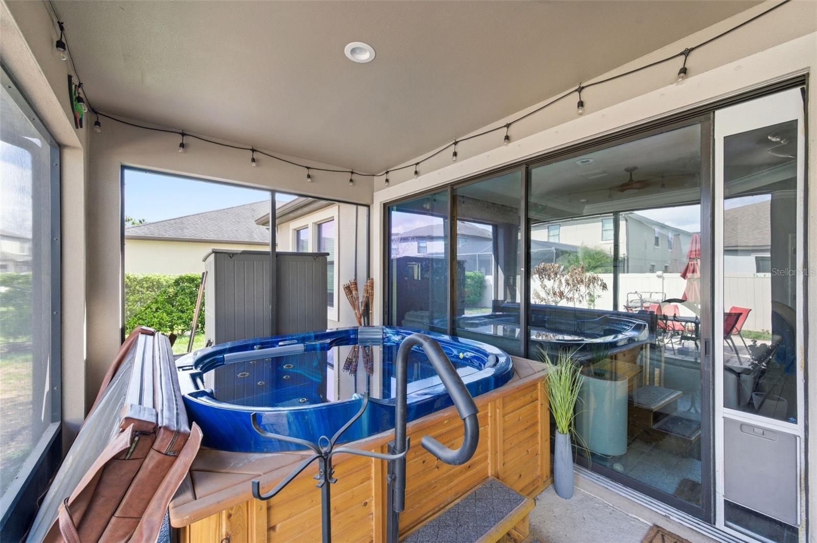 Image 46 of 68 For 12383 Fitzroy Street