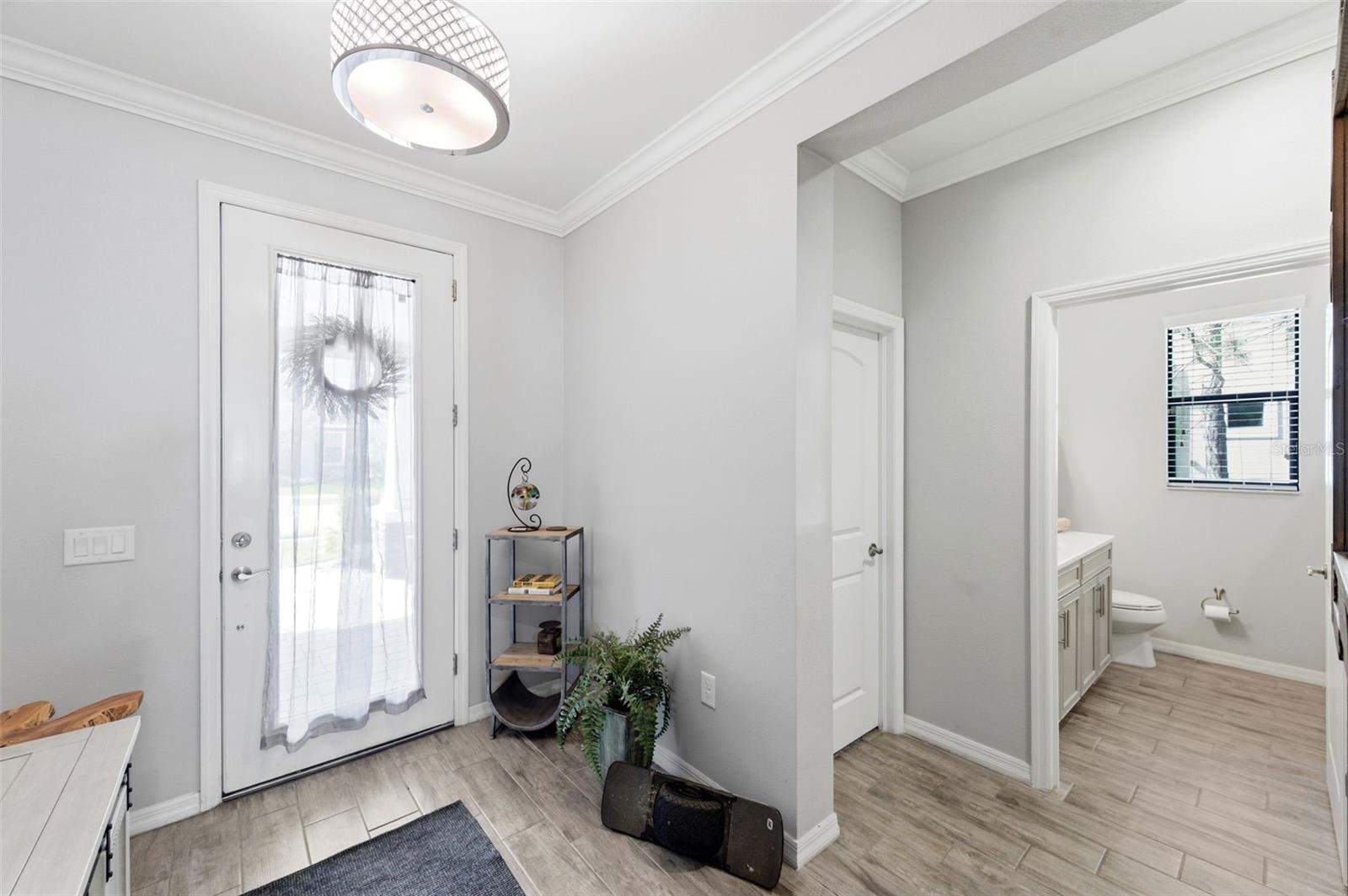 Image 5 of 68 For 12383 Fitzroy Street