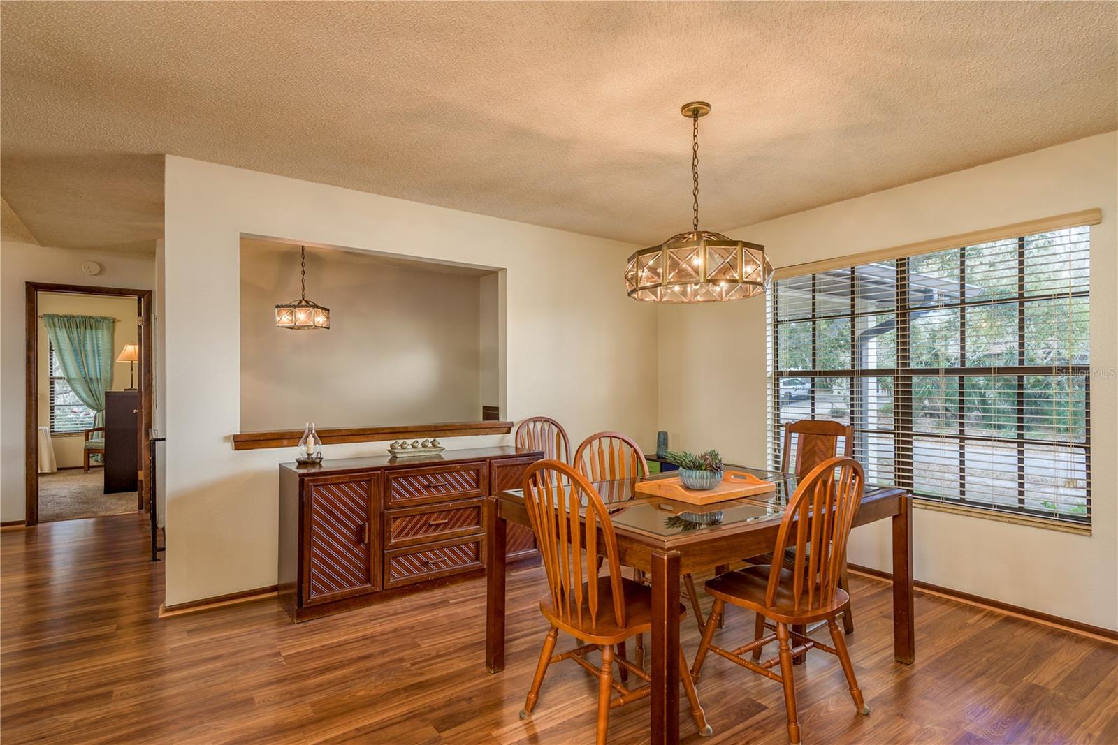 Image 11 of 58 For 1462 Lakeview Drive