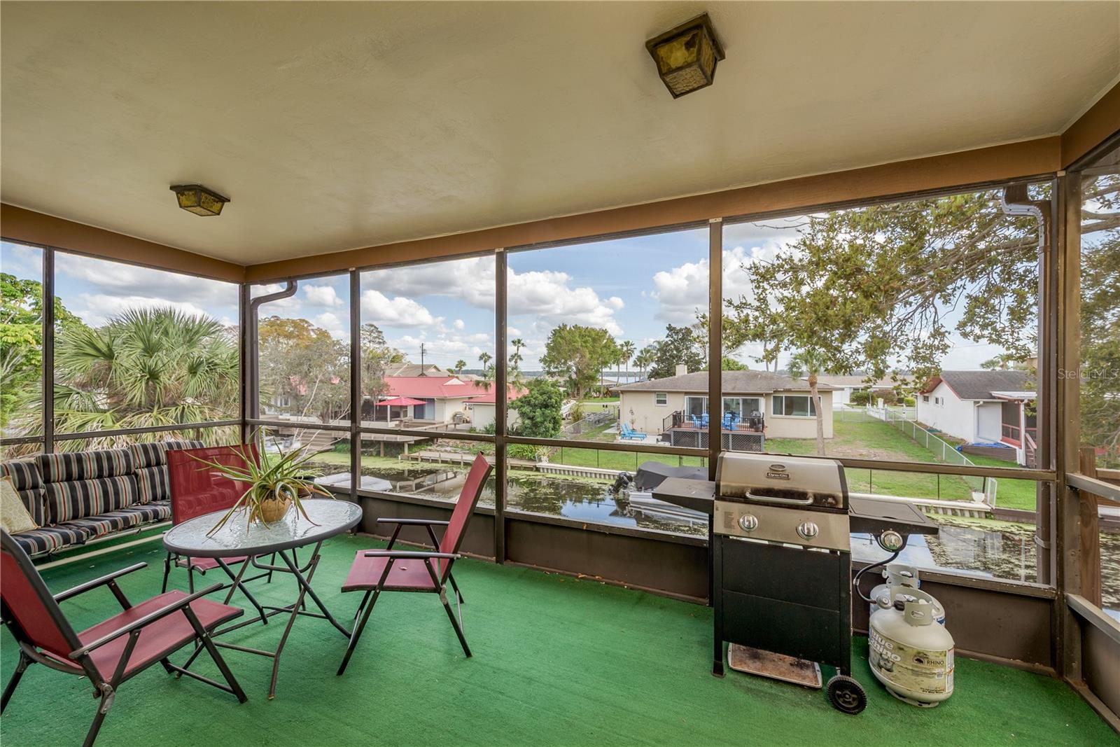 Image 29 of 58 For 1462 Lakeview Drive