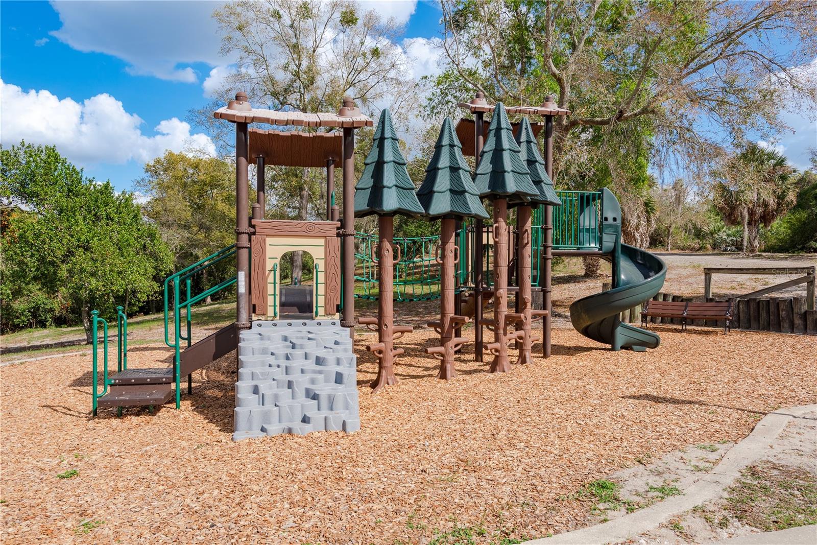 Image 44 of 58 For 1462 Lakeview Drive