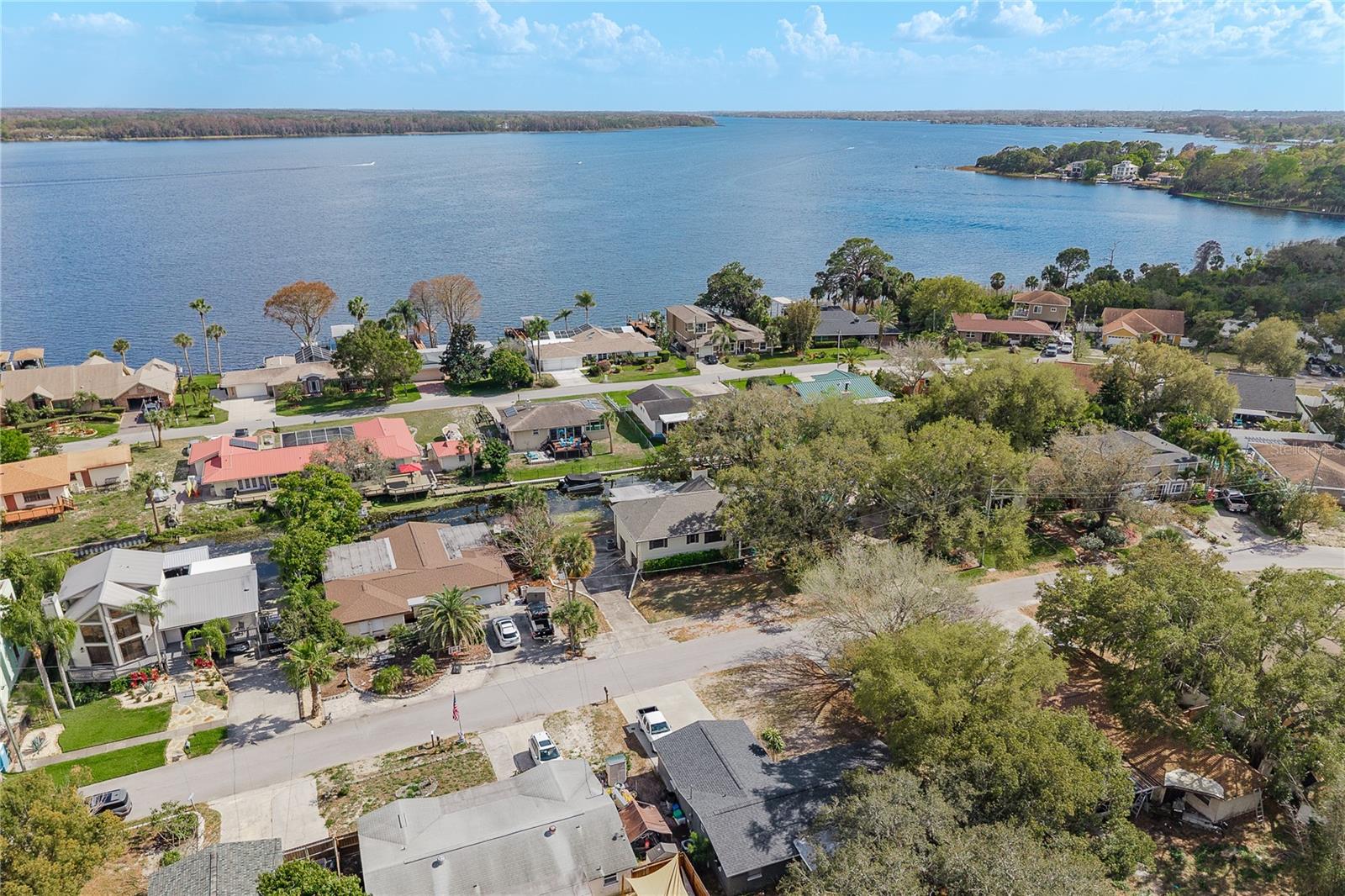 Image 49 of 58 For 1462 Lakeview Drive