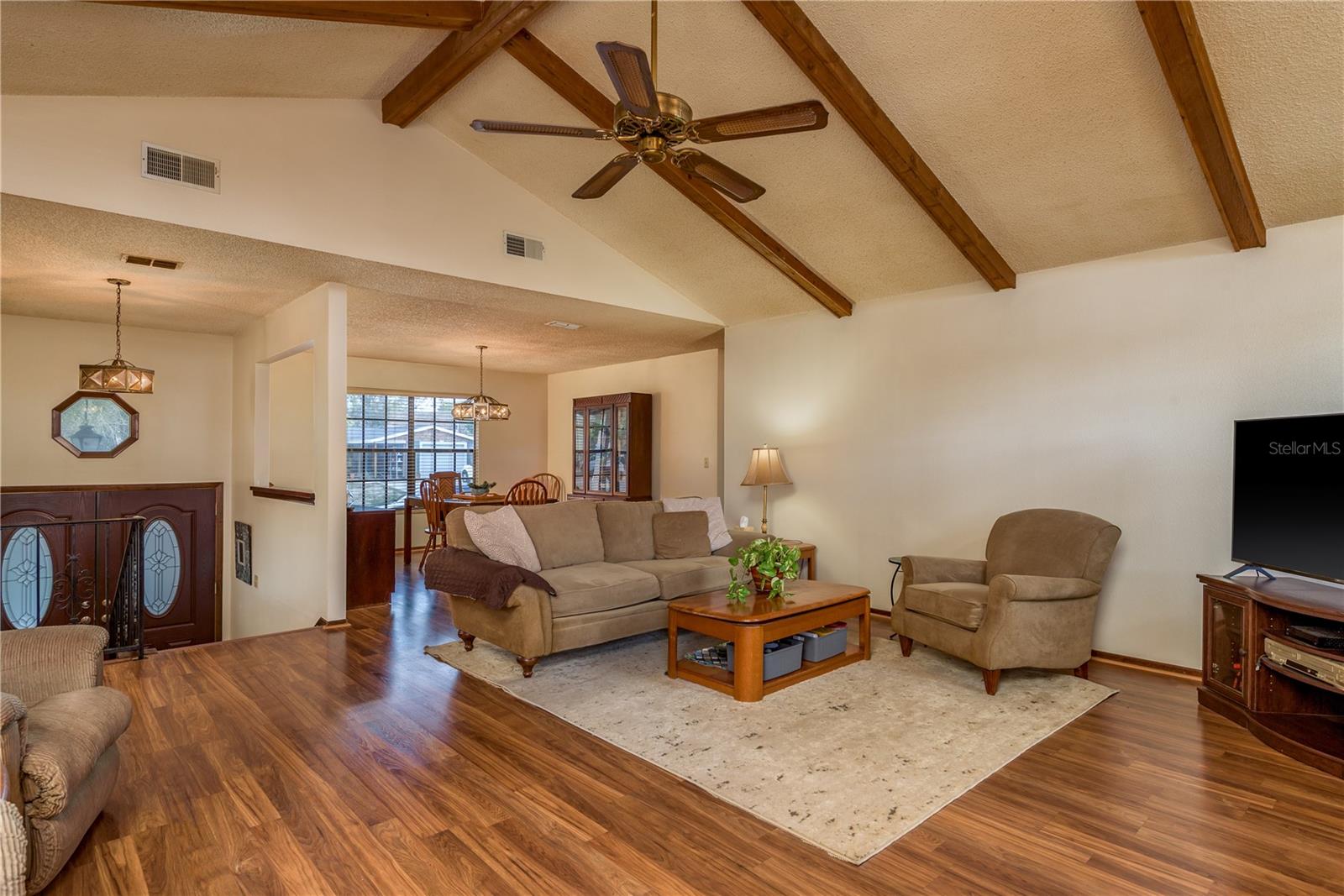 Image 9 of 58 For 1462 Lakeview Drive