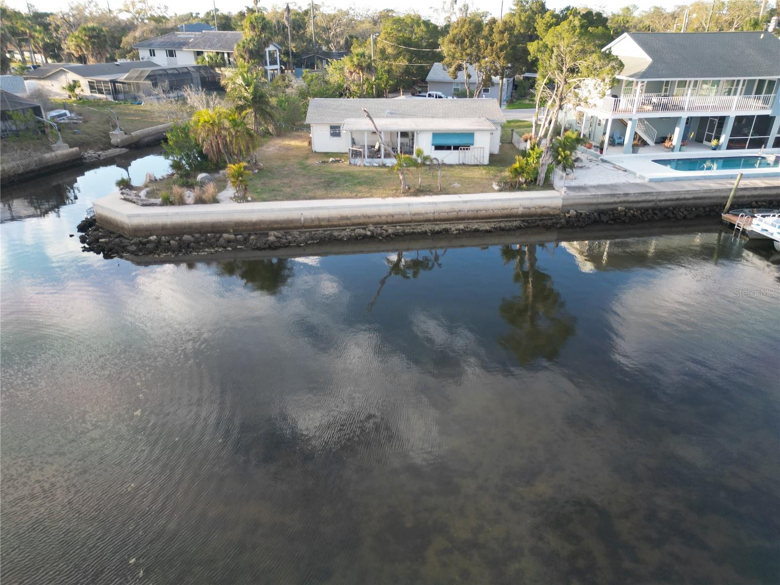 Image 11 of 25 For 8402 Damen Lane