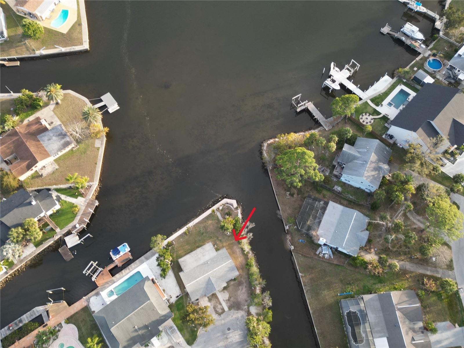 Image 4 of 25 For 8402 Damen Lane