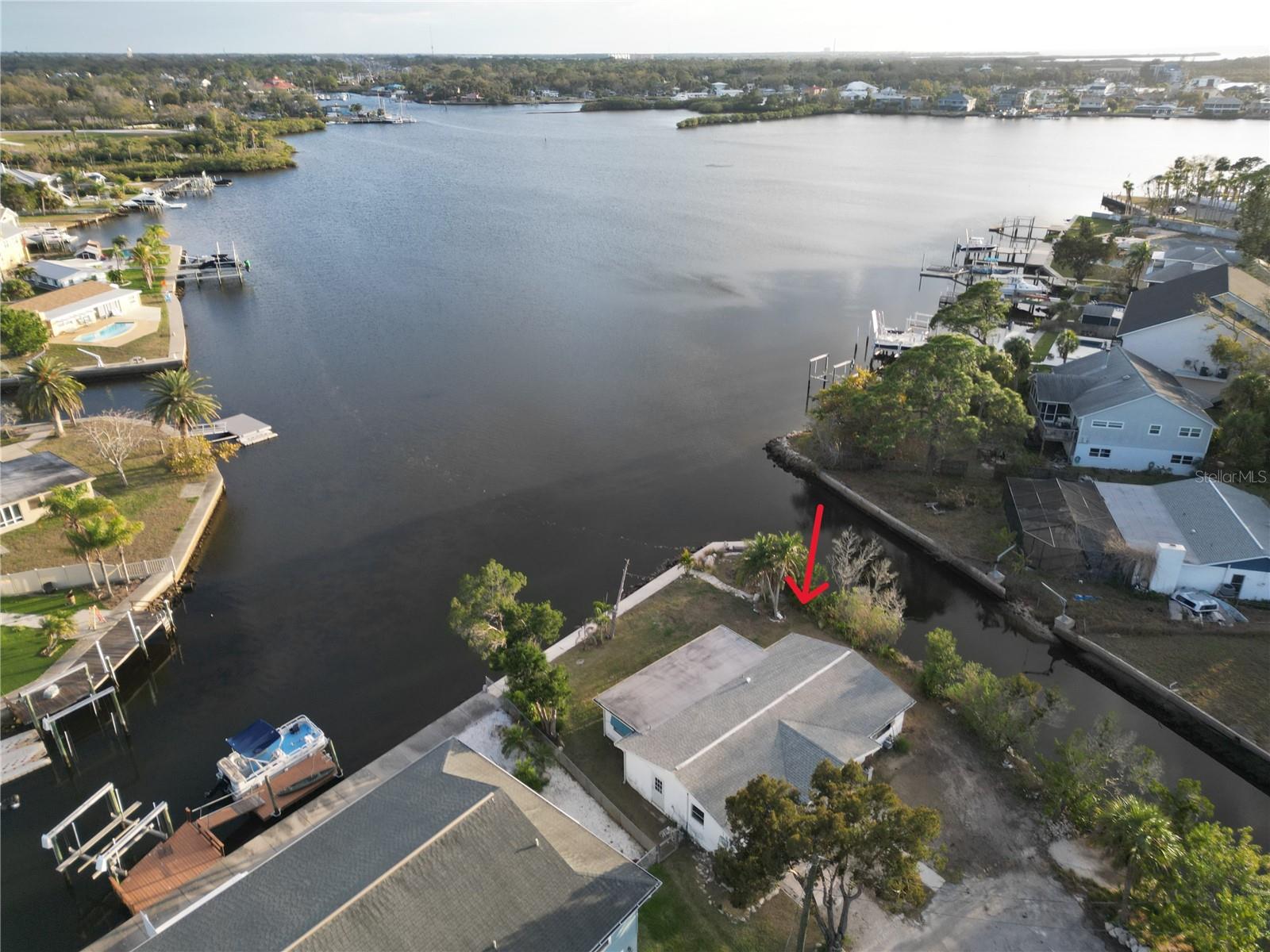 Image 6 of 25 For 8402 Damen Lane