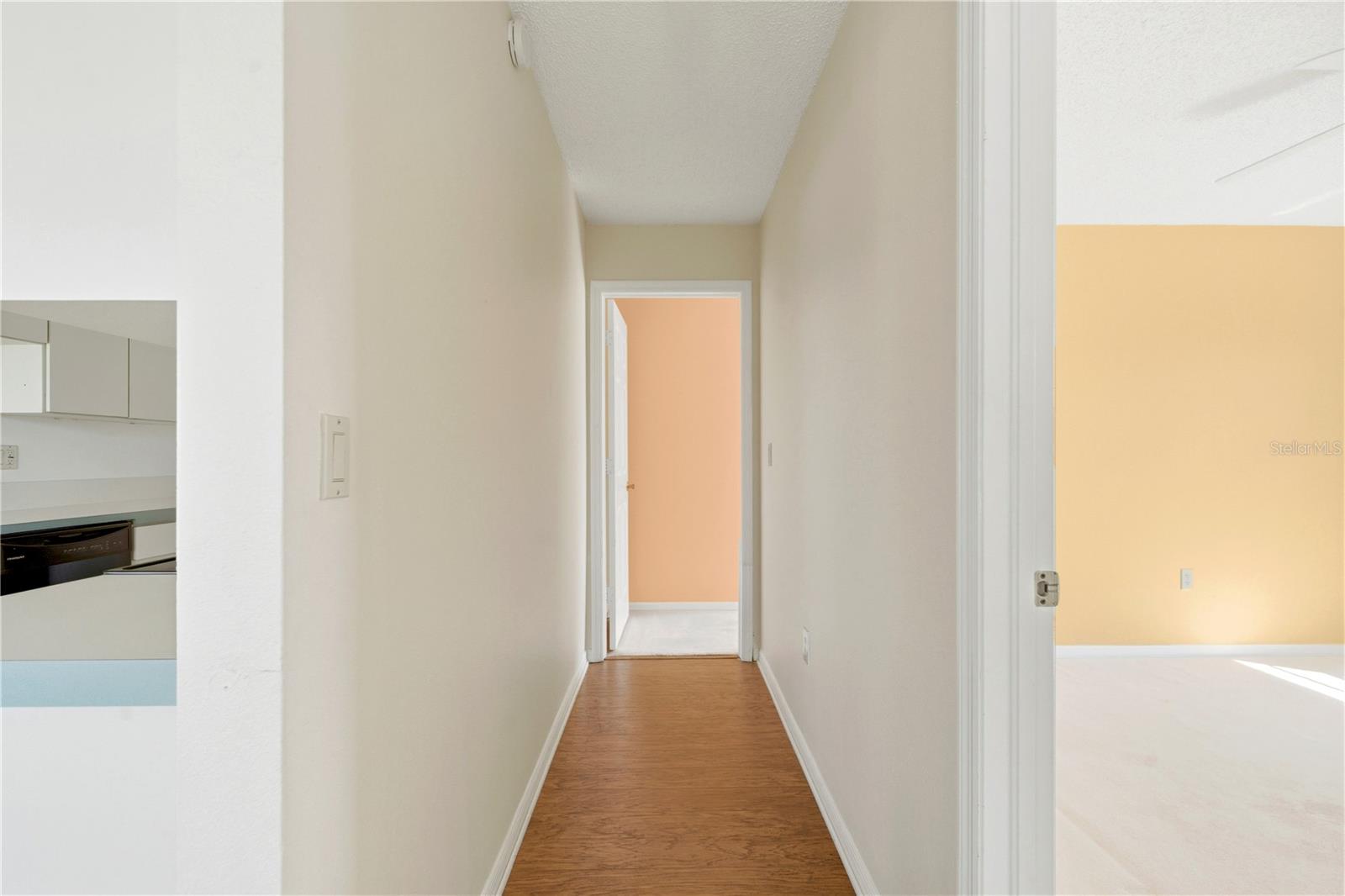 Image 21 of 39 For 10358 Ireland Street