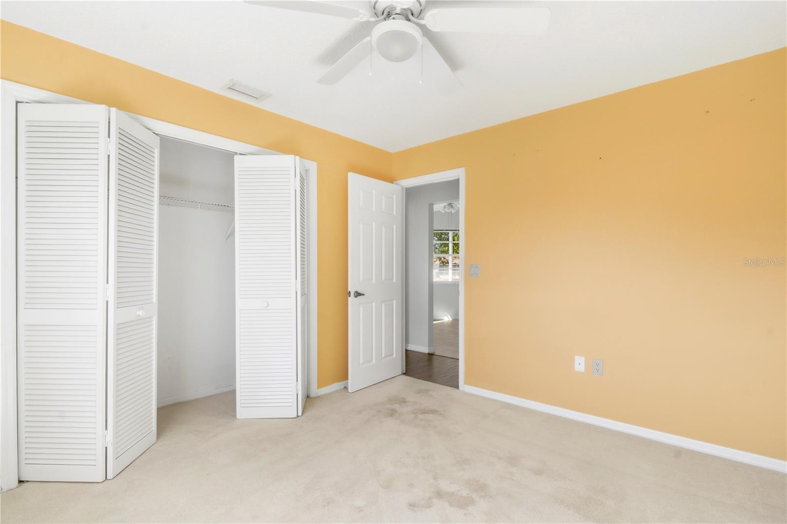 Image 23 of 39 For 10358 Ireland Street