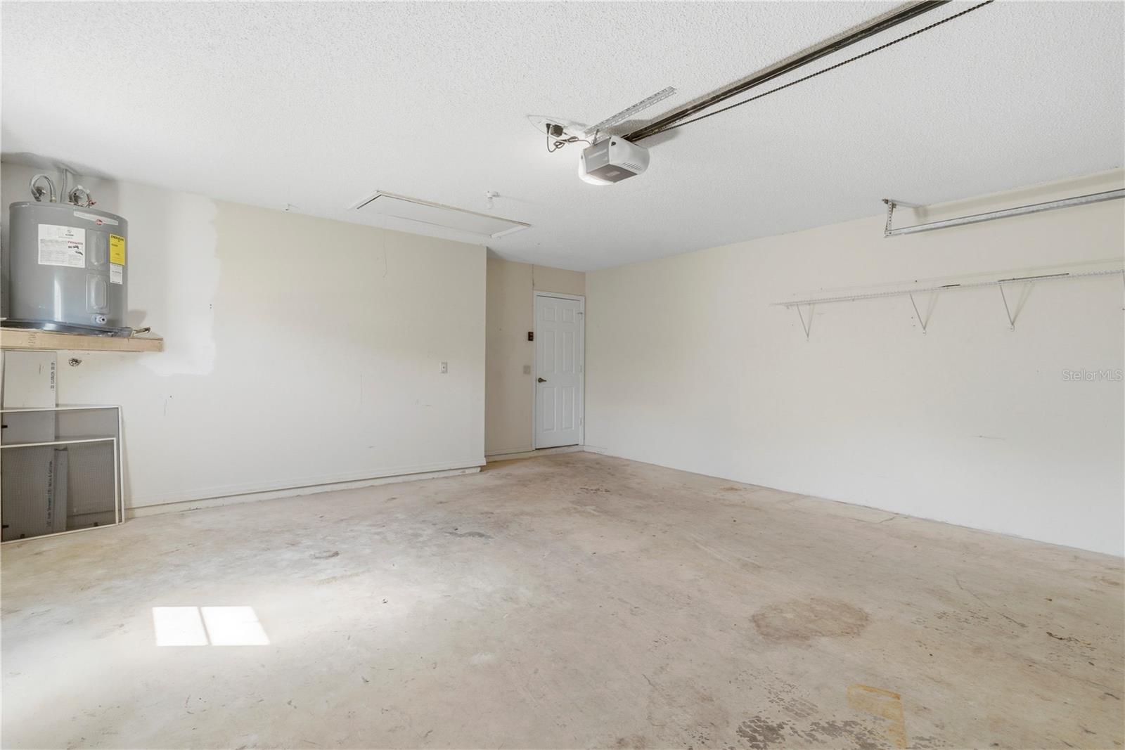 Image 31 of 39 For 10358 Ireland Street