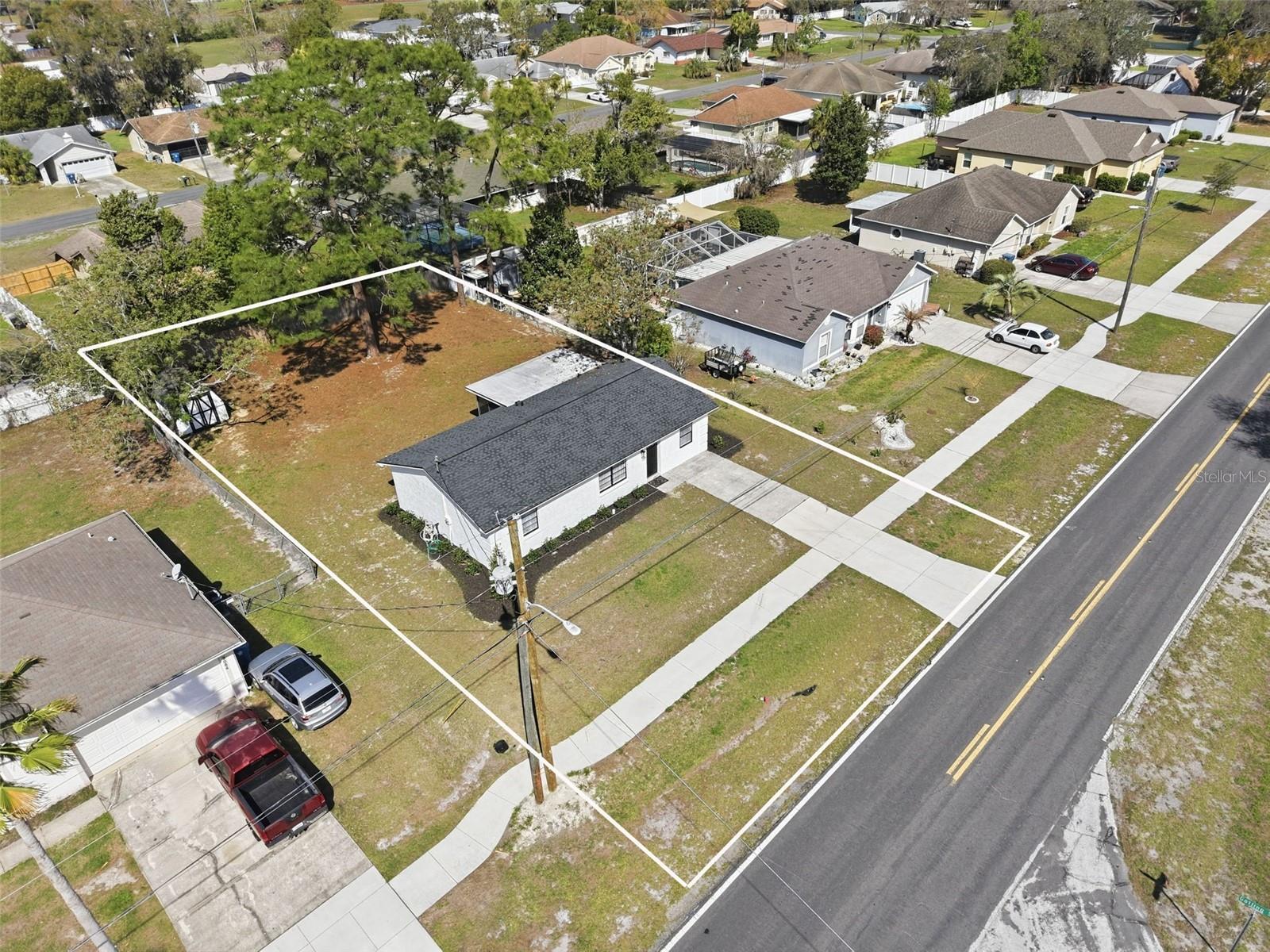 Image 9 of 37 For 2076 Landover Boulevard