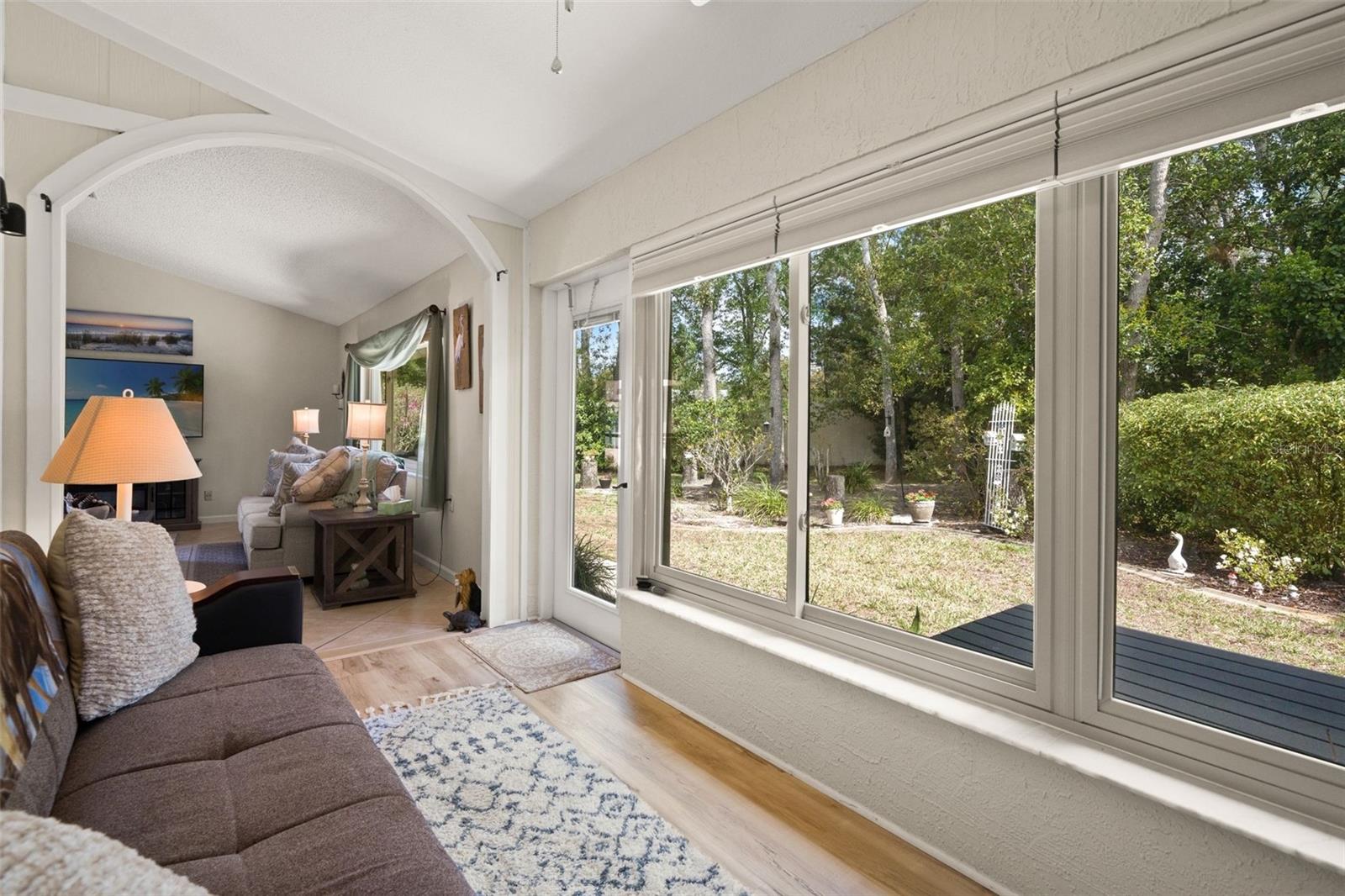 Image 11 of 65 For 6713 Oak Cluster Circle