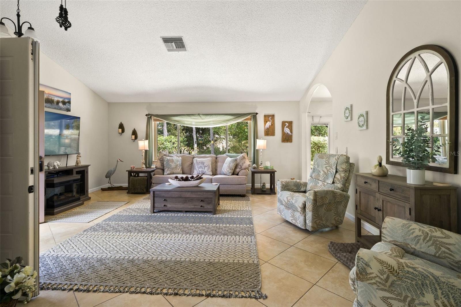 Image 12 of 65 For 6713 Oak Cluster Circle