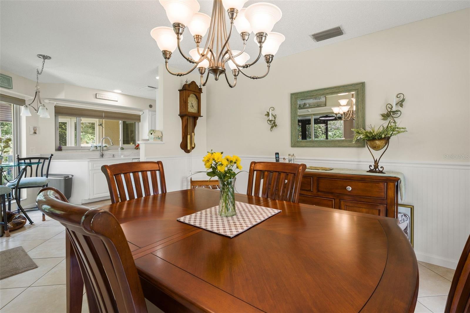 Image 18 of 65 For 6713 Oak Cluster Circle