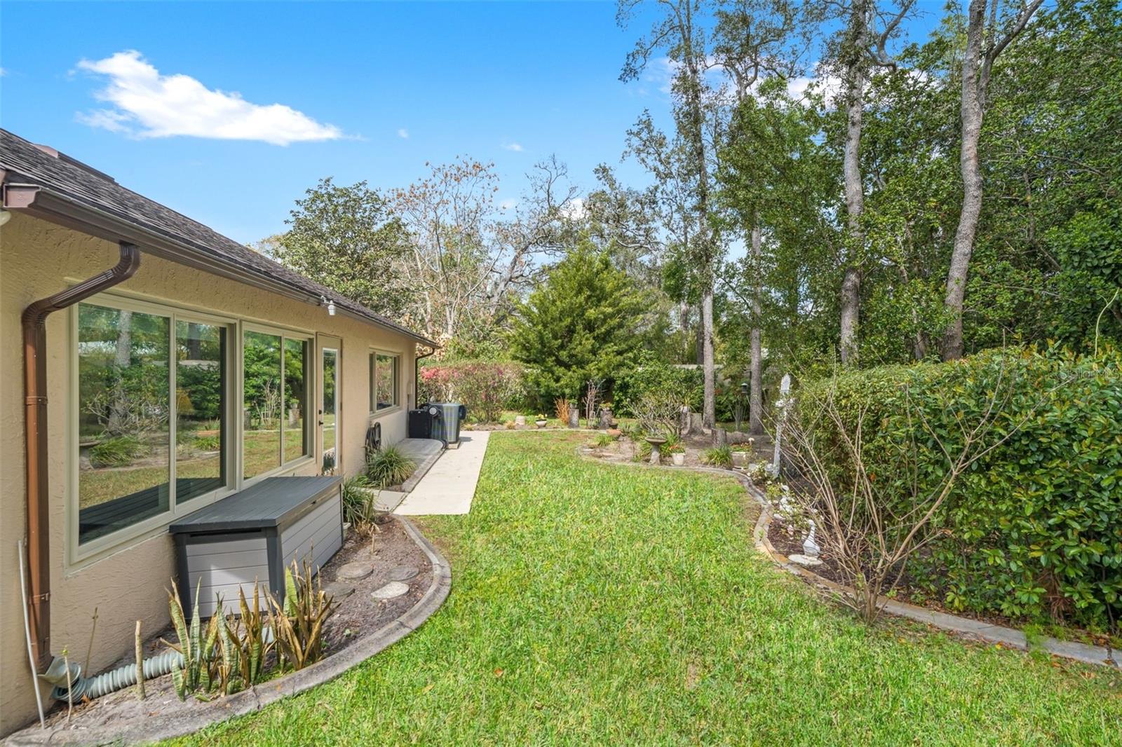 Image 36 of 65 For 6713 Oak Cluster Circle