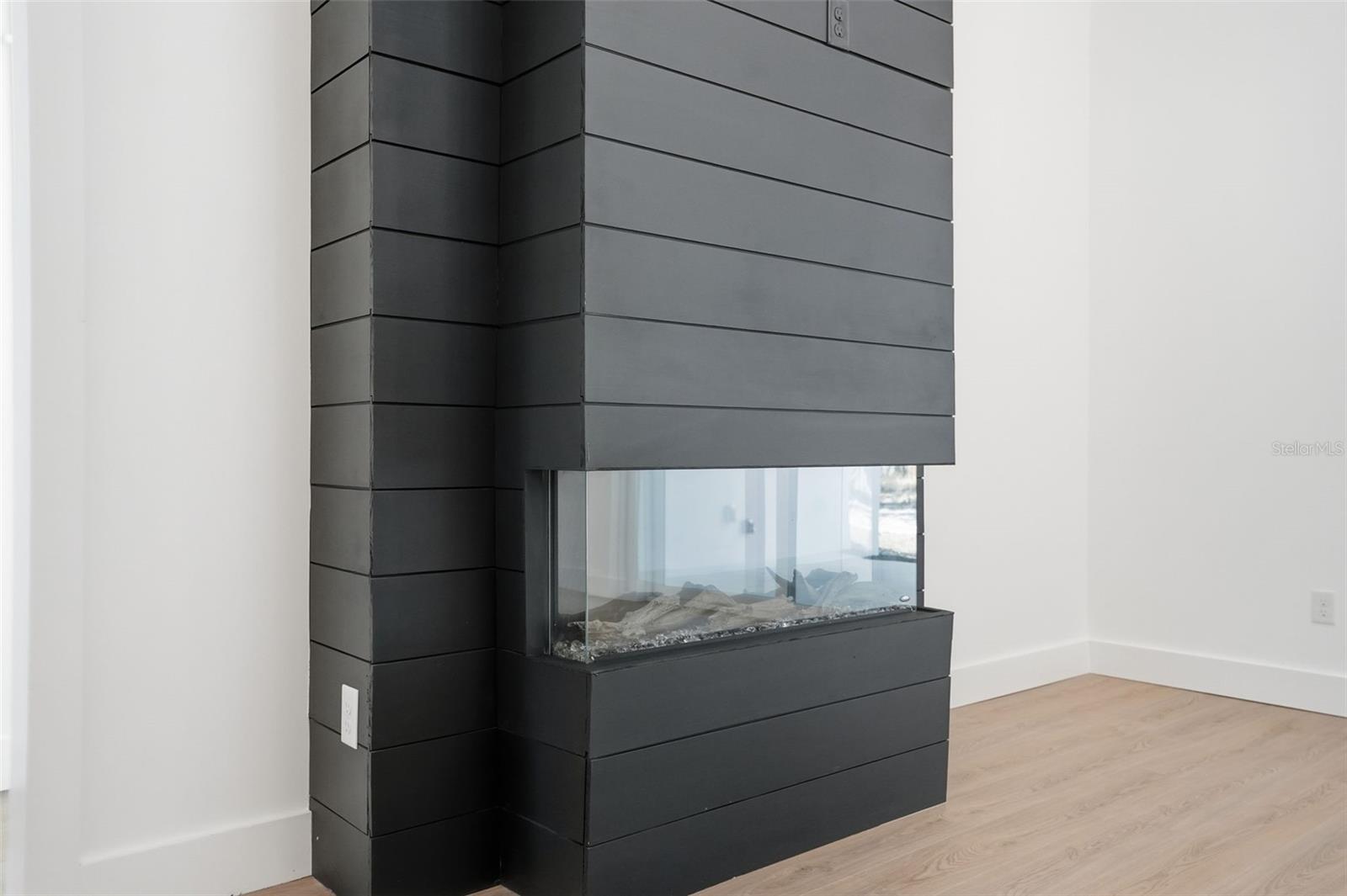 Image 14 of 92 For 34111 August Avenue