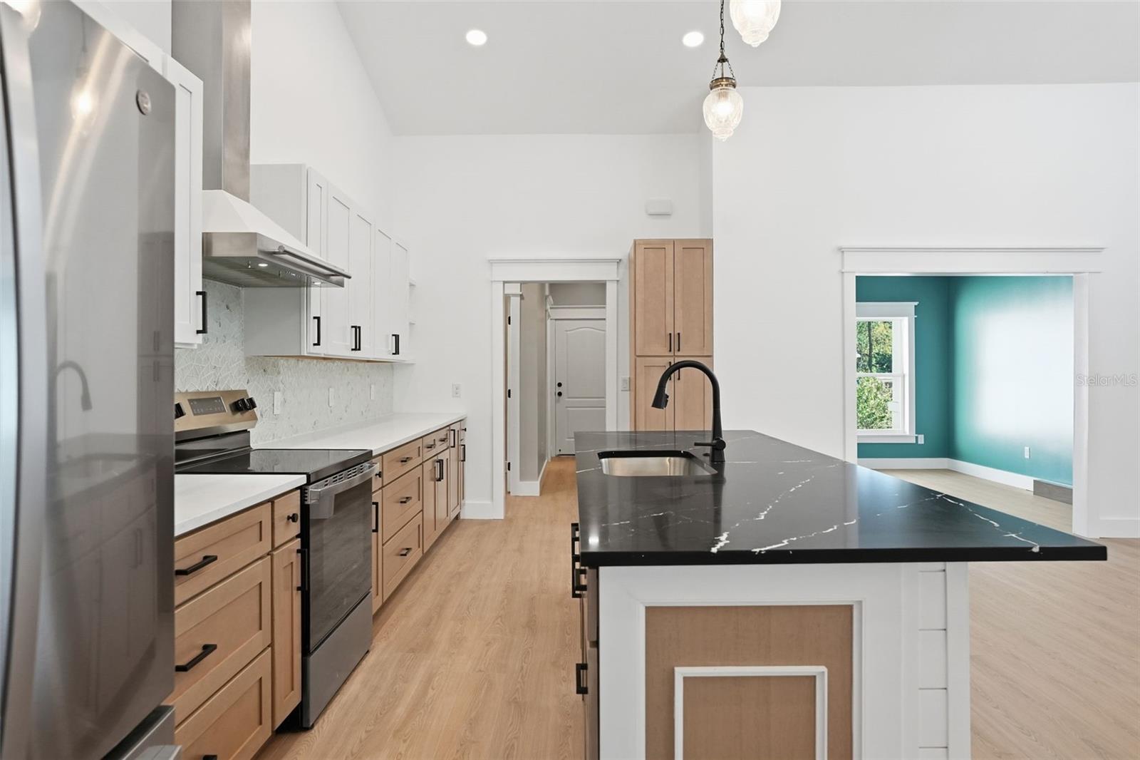 Image 25 of 92 For 34111 August Avenue