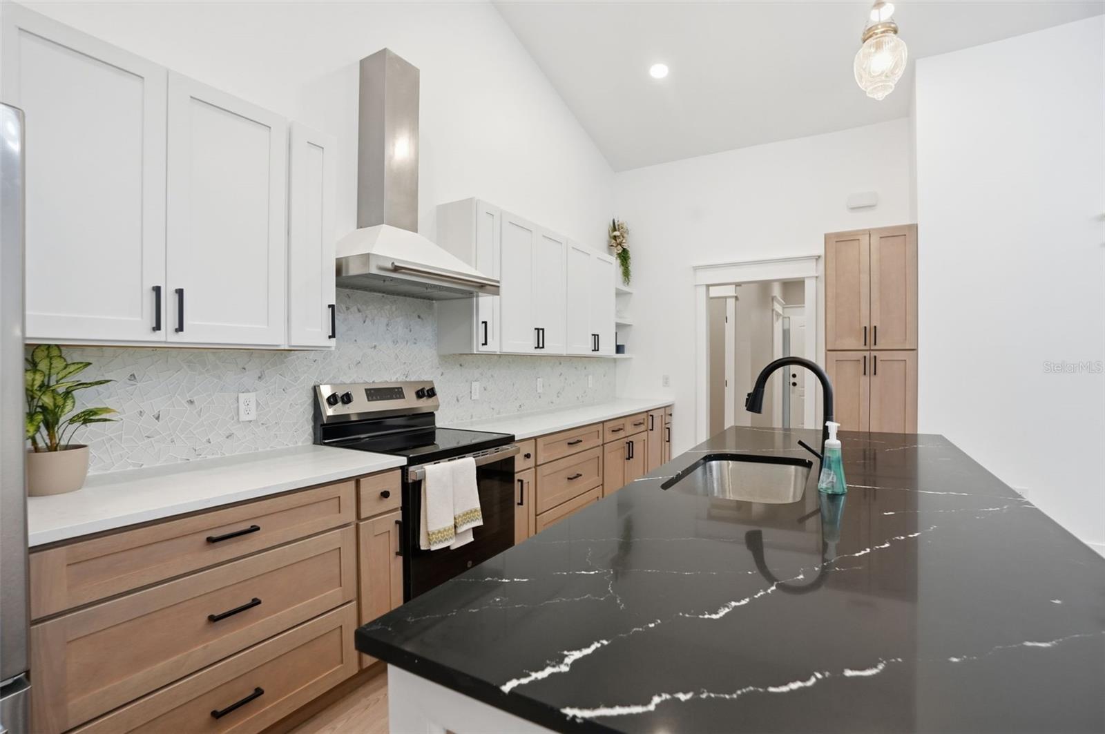 Image 30 of 92 For 34111 August Avenue