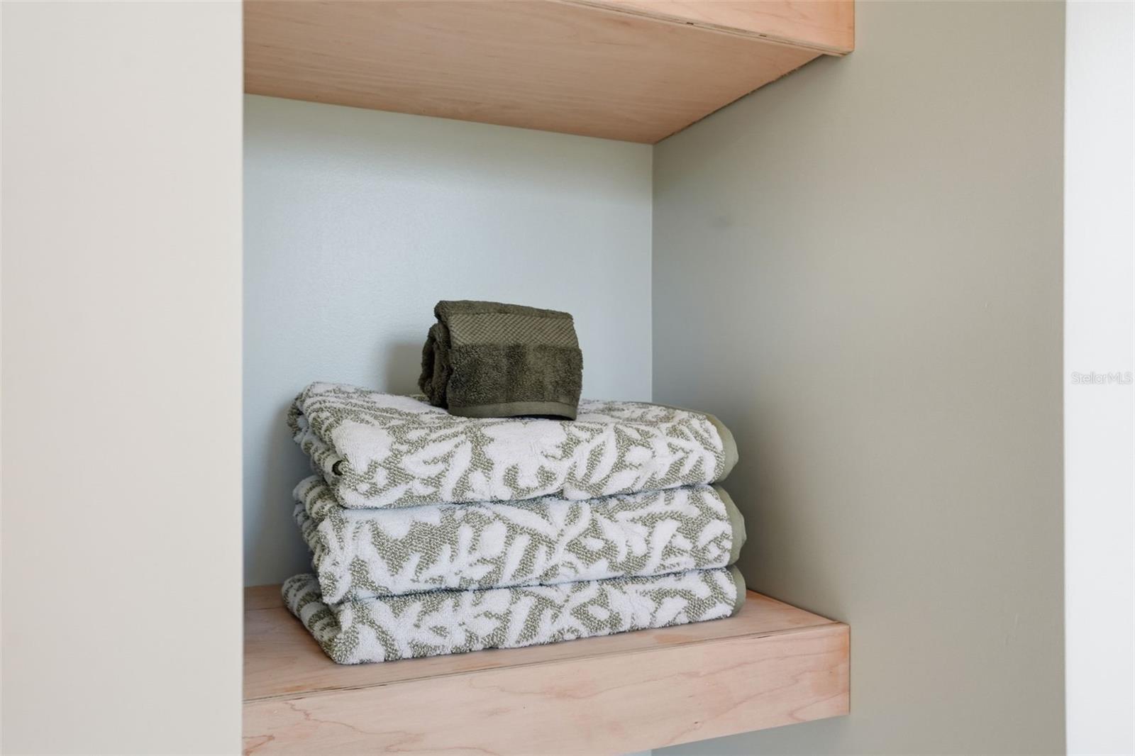 Image 61 of 92 For 34111 August Avenue