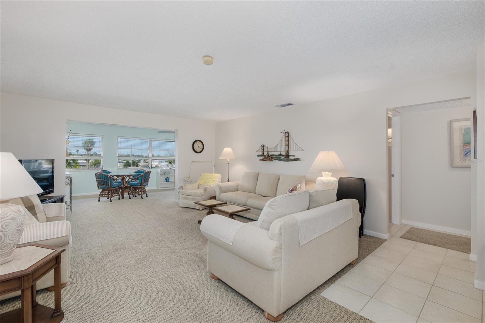 Image 18 of 49 For 4660 Marine Parkway 303