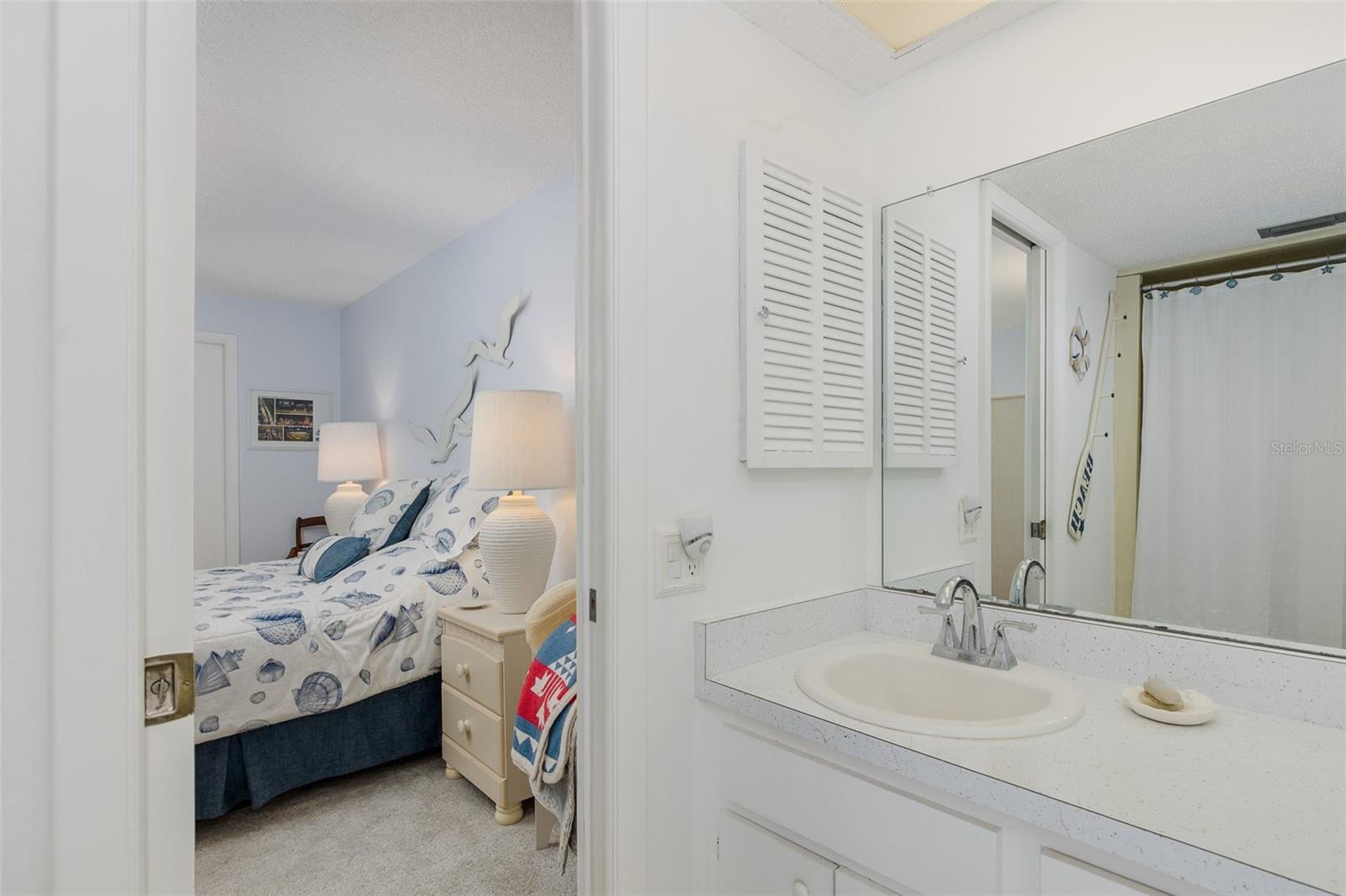 Image 29 of 49 For 4660 Marine Parkway 303