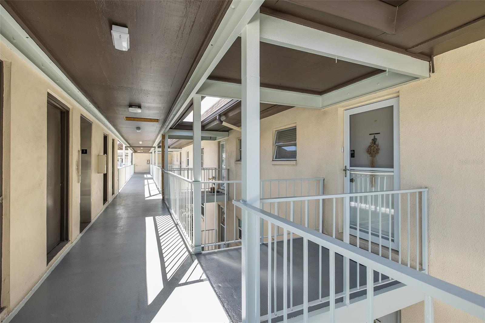 Image 36 of 49 For 4660 Marine Parkway 303