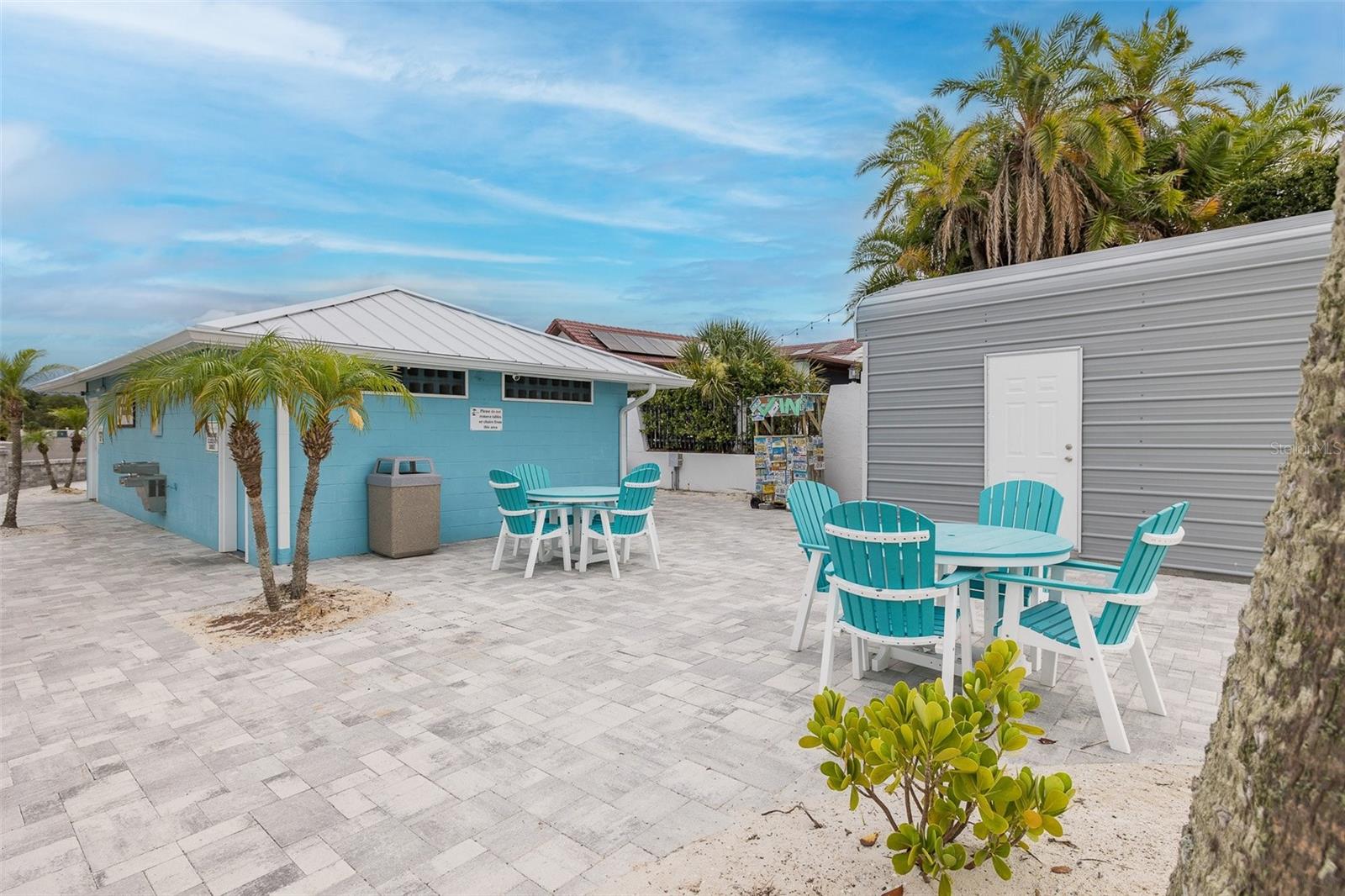 Image 45 of 49 For 4660 Marine Parkway 303