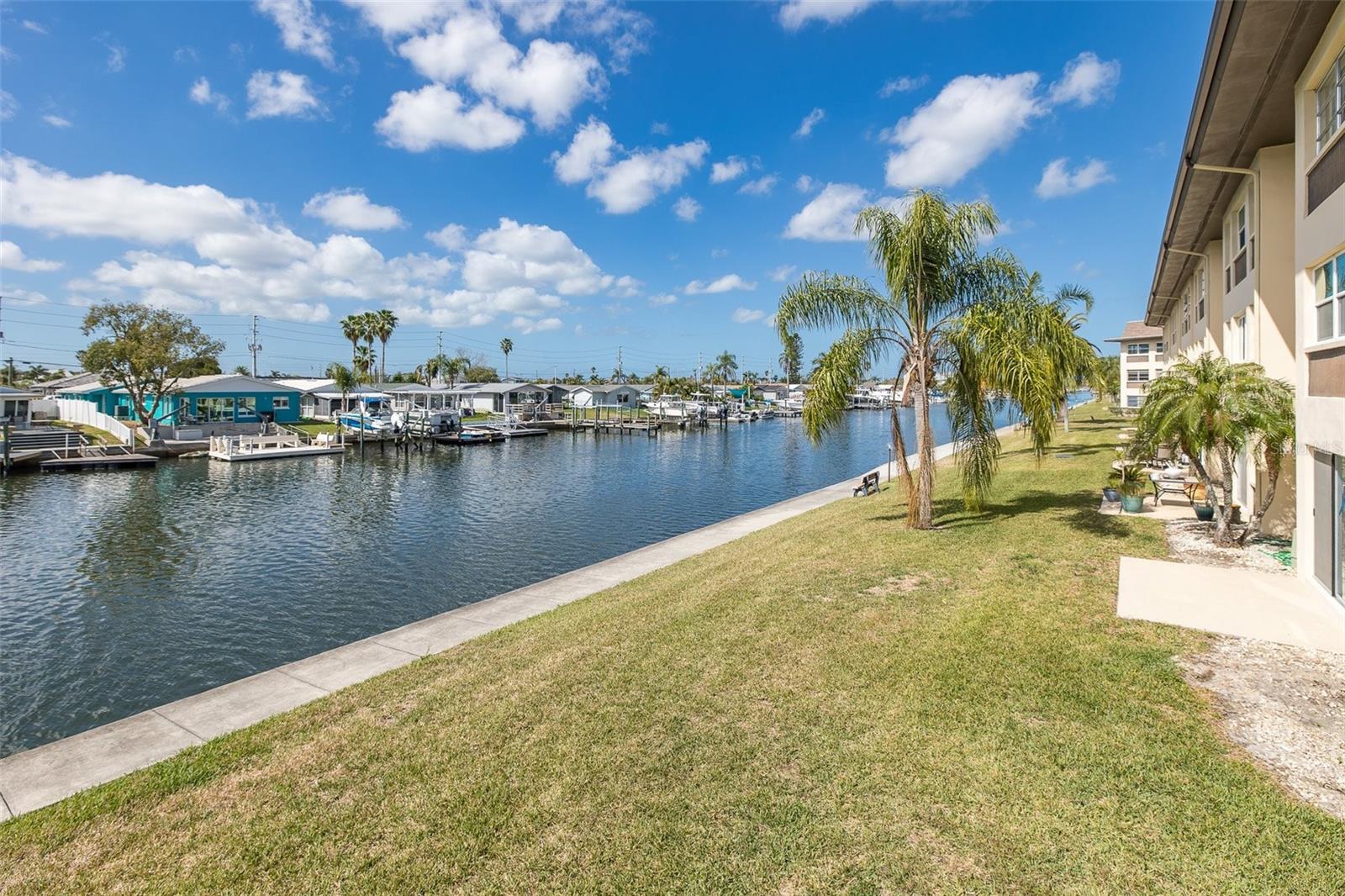 Image 7 of 49 For 4660 Marine Parkway 303