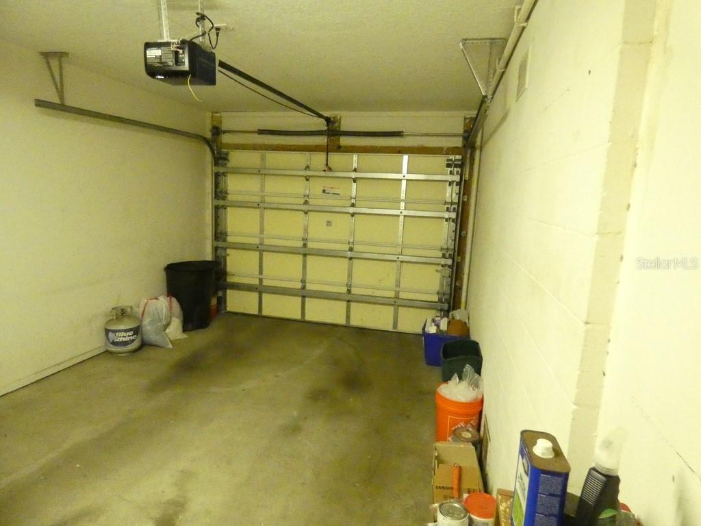 Image 16 of 34 For 830 Padua Lane