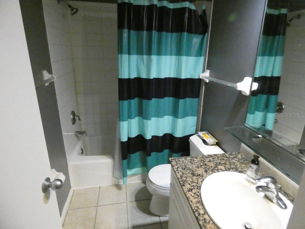 Image 18 of 34 For 830 Padua Lane