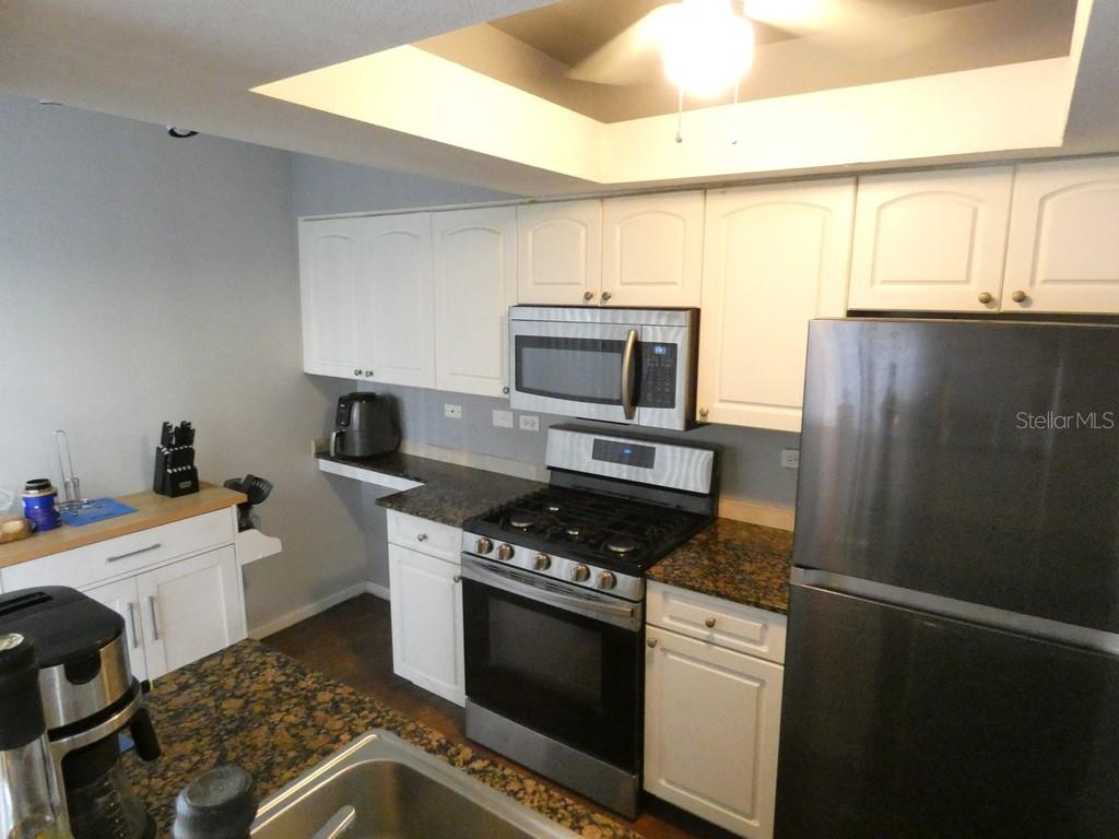 Image 3 of 34 For 830 Padua Lane