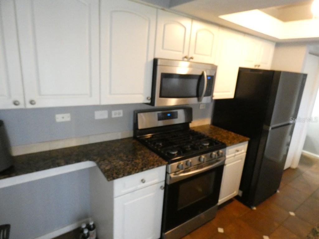 Image 4 of 34 For 830 Padua Lane