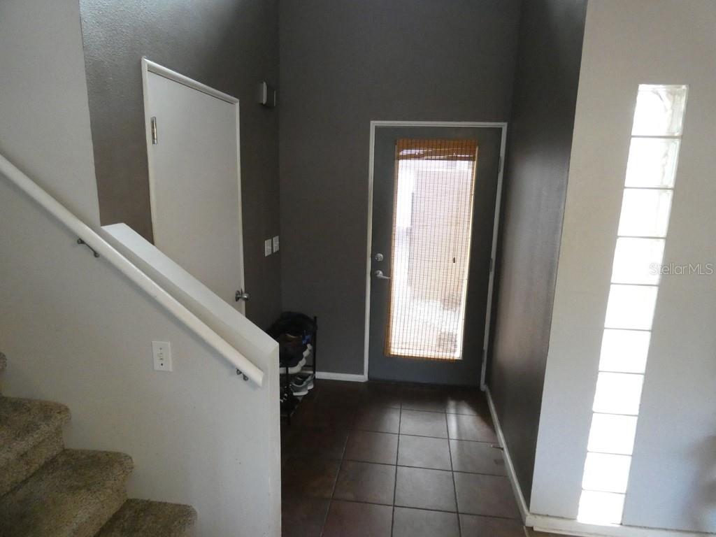 Image 8 of 34 For 830 Padua Lane